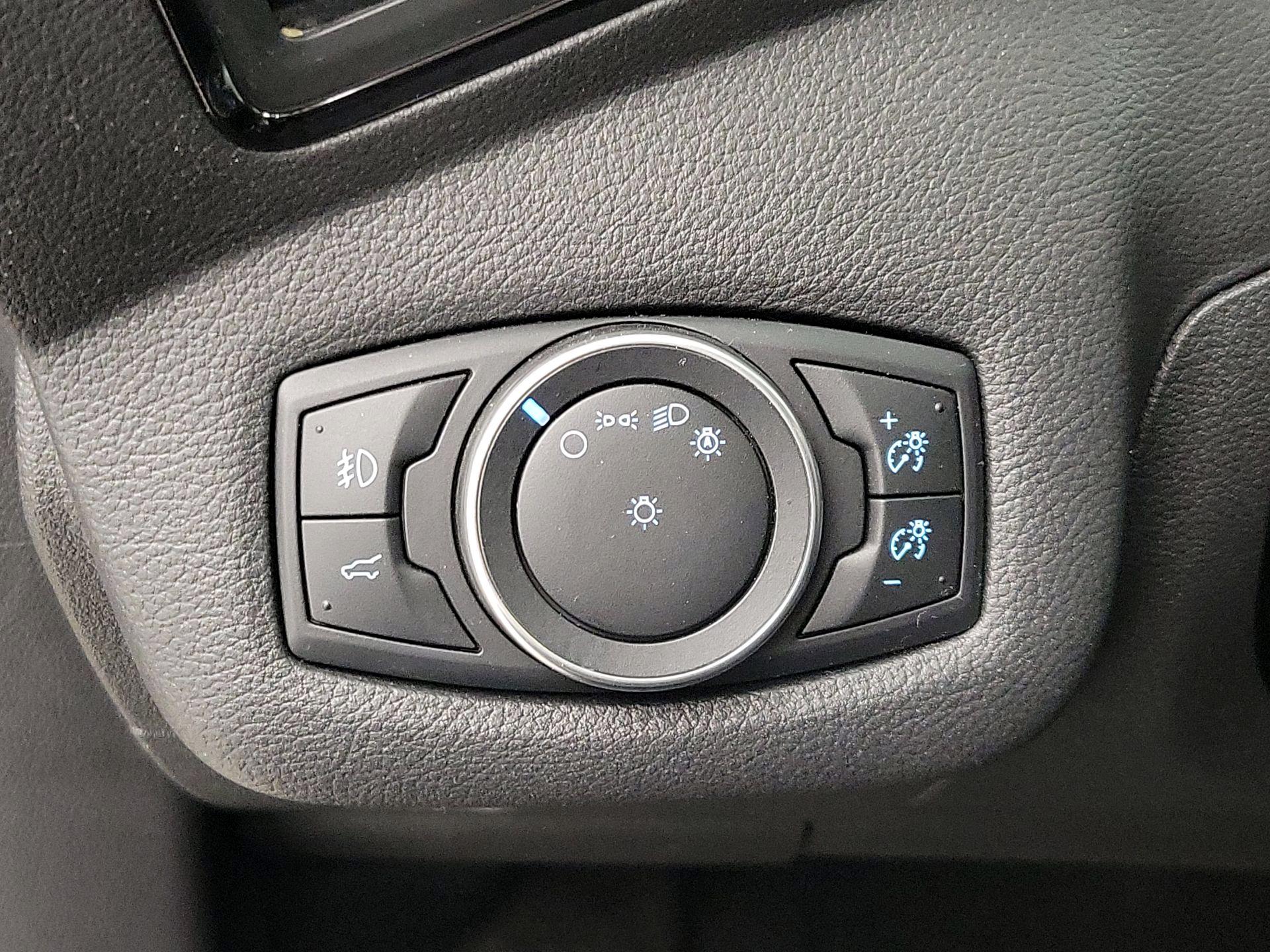 Thumbnail: 2017 Ford Escape - 13