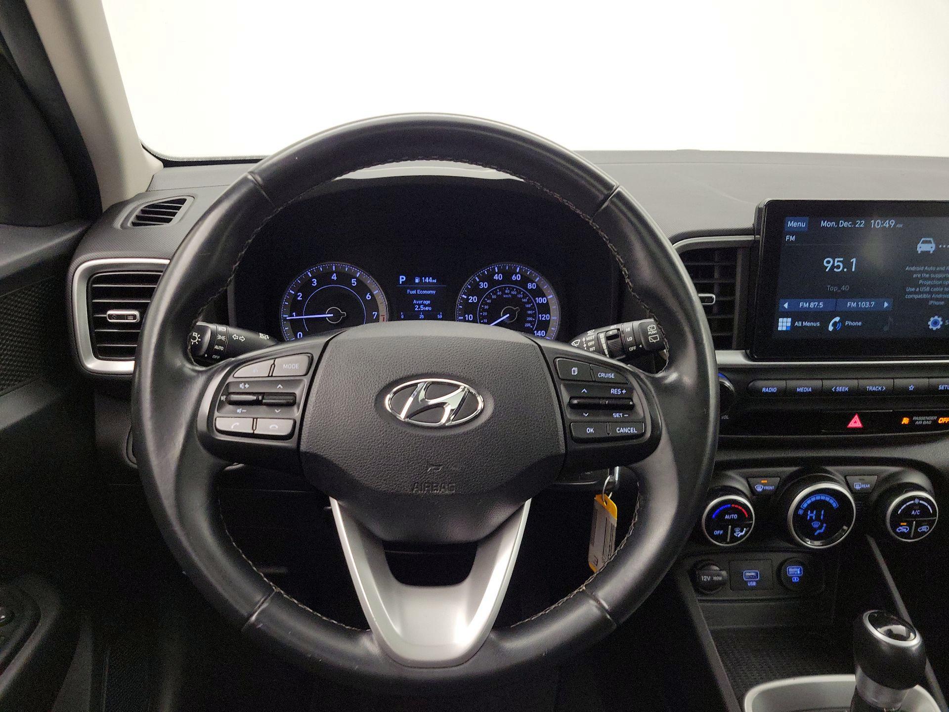 Thumbnail: 2020 Hyundai Venue - 10