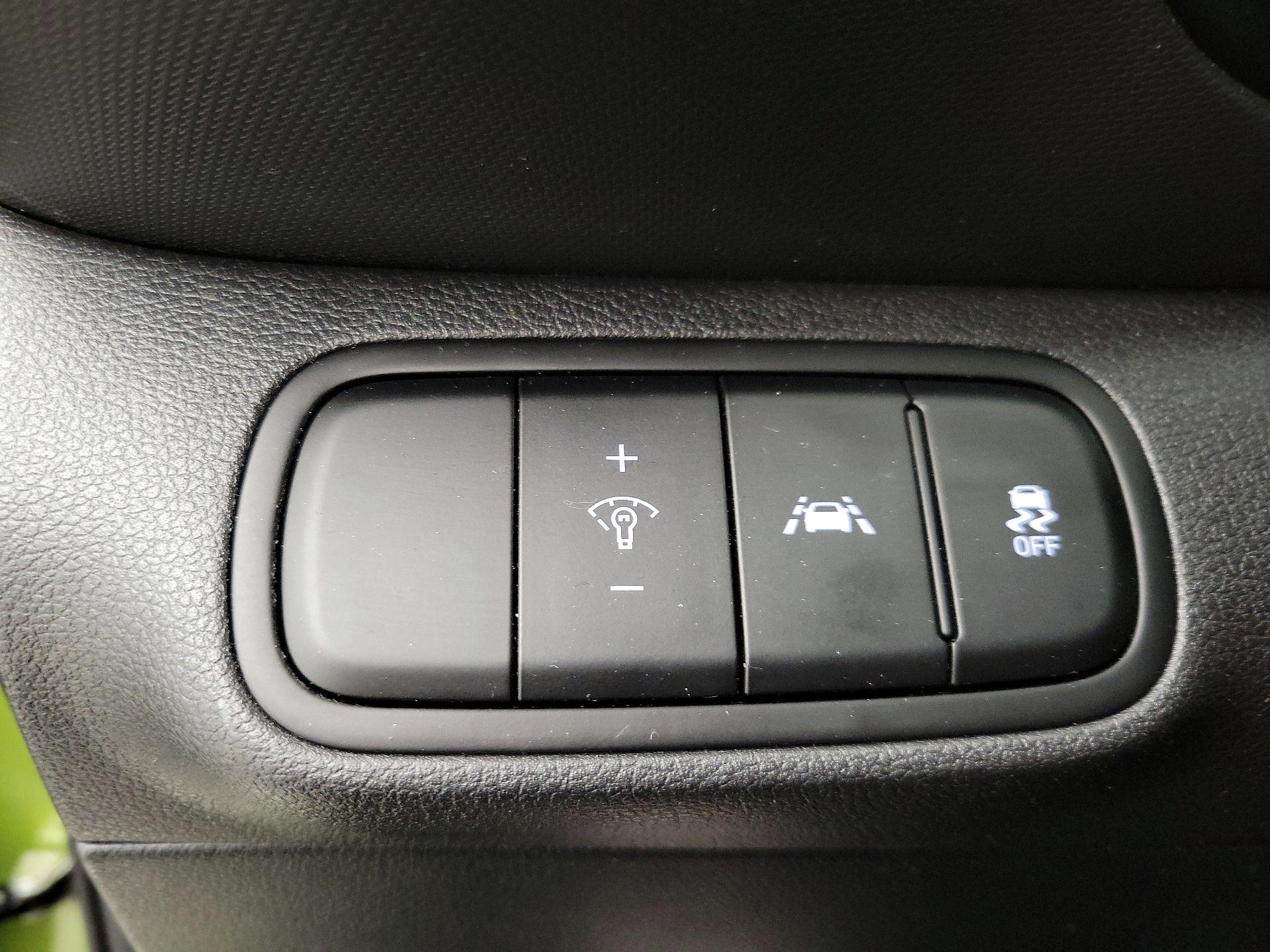 Thumbnail: 2020 Hyundai Venue - 13