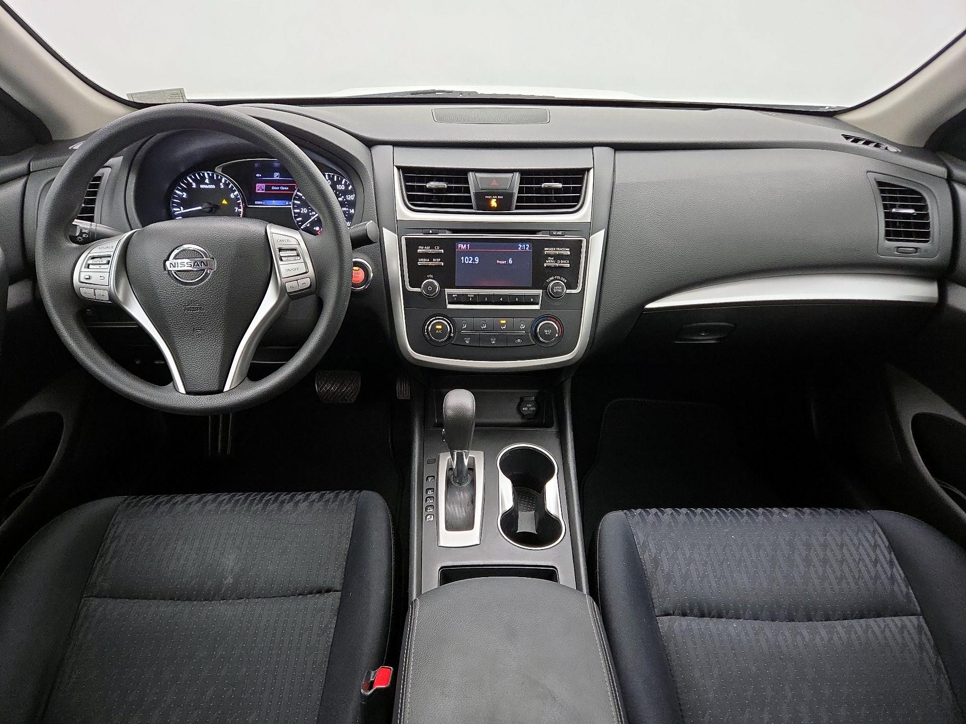 Thumbnail: 2018 Nissan Altima - 9