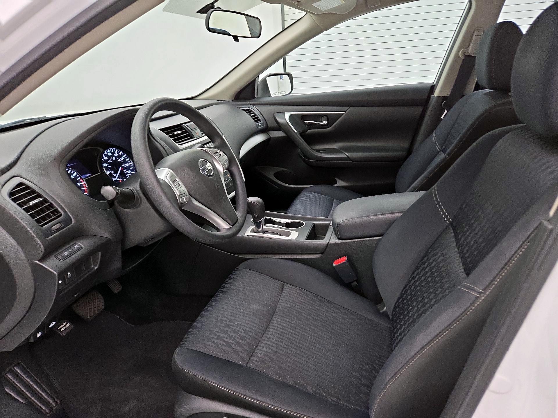 Thumbnail: 2018 Nissan Altima - 11