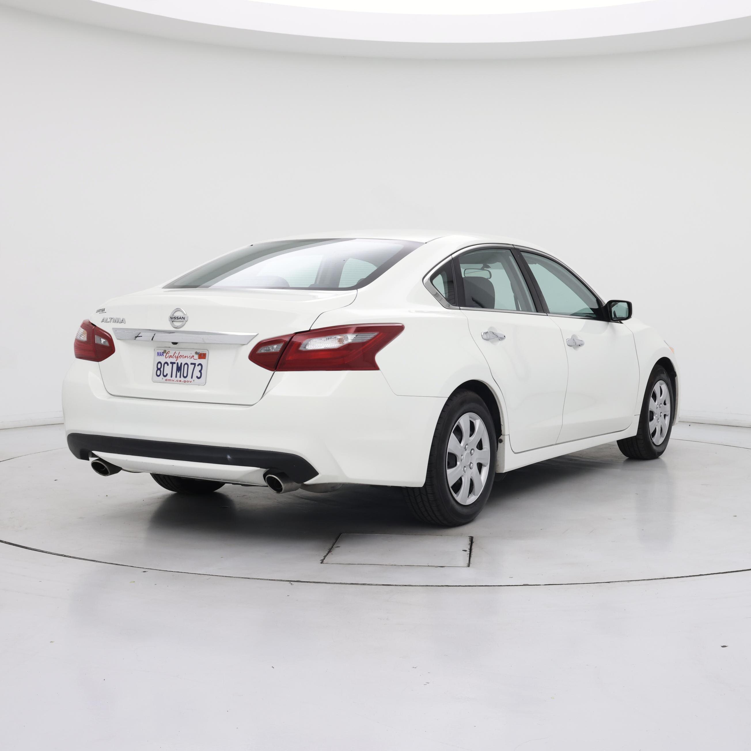 Thumbnail: 2018 Nissan Altima - 8