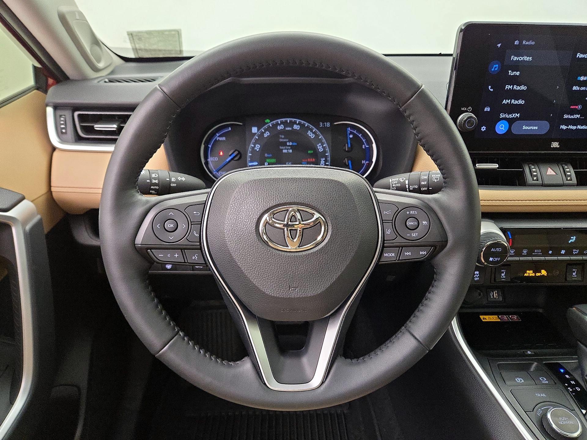 Thumbnail: 2024 Toyota RAV4 - 10