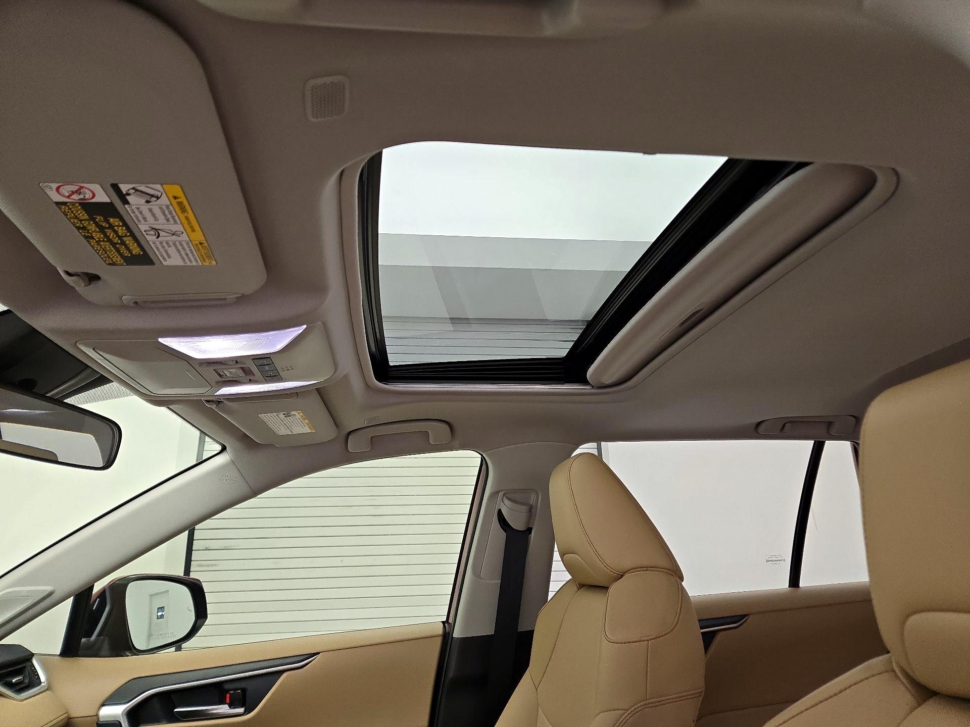 Thumbnail: 2024 Toyota RAV4 - 19