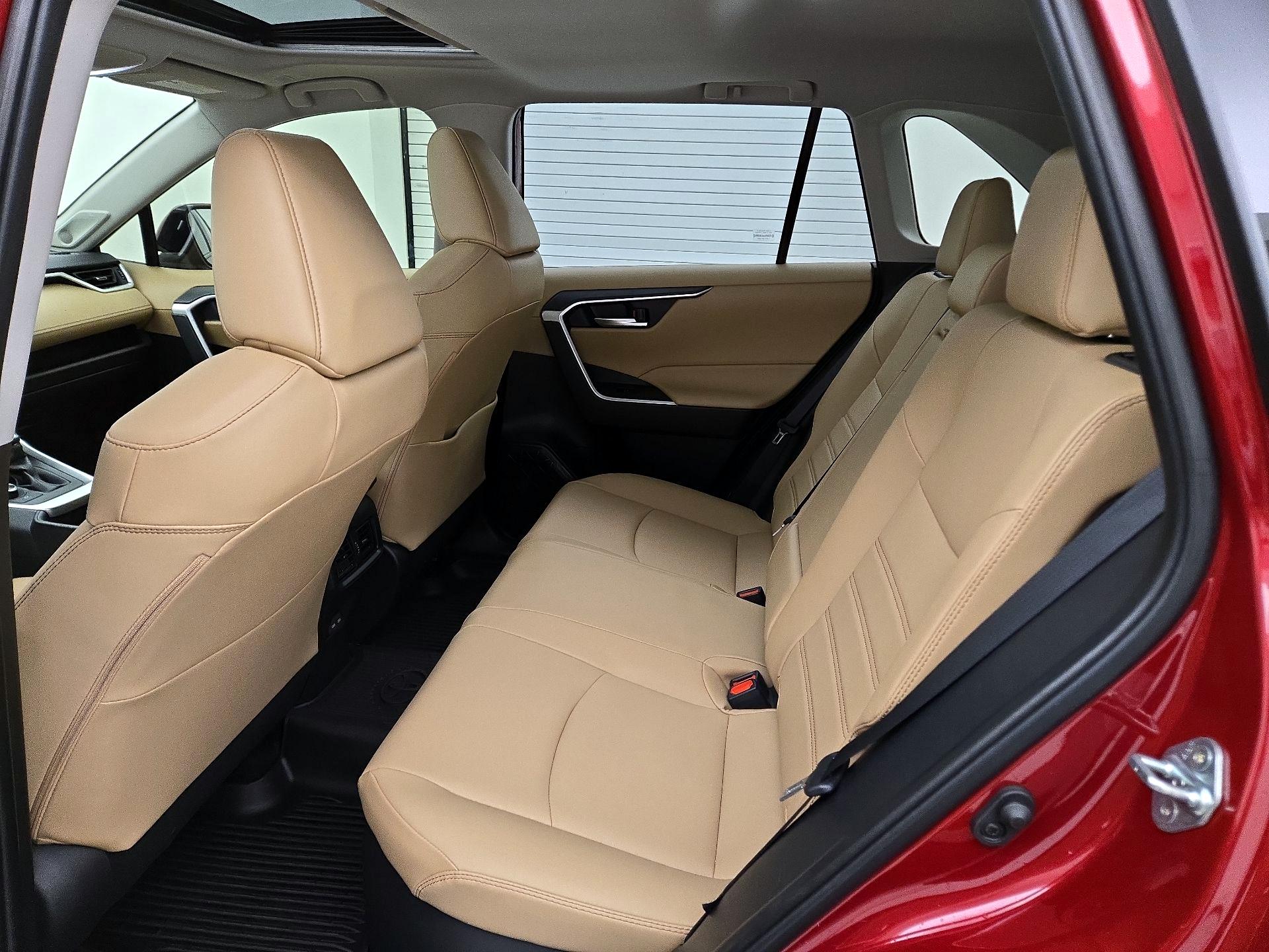 Thumbnail: 2024 Toyota RAV4 - 20