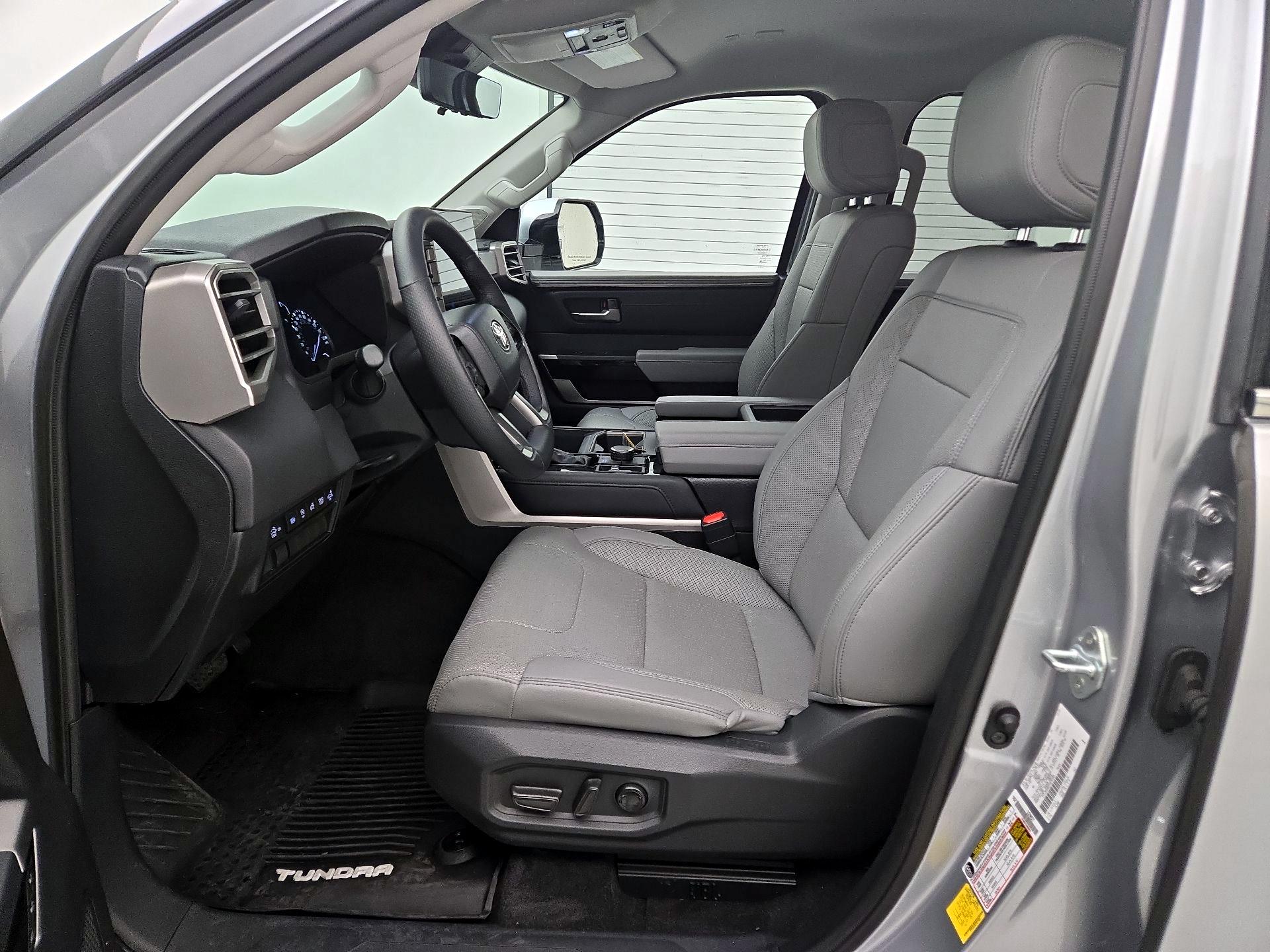 Thumbnail: 2023 Toyota Tundra - 11