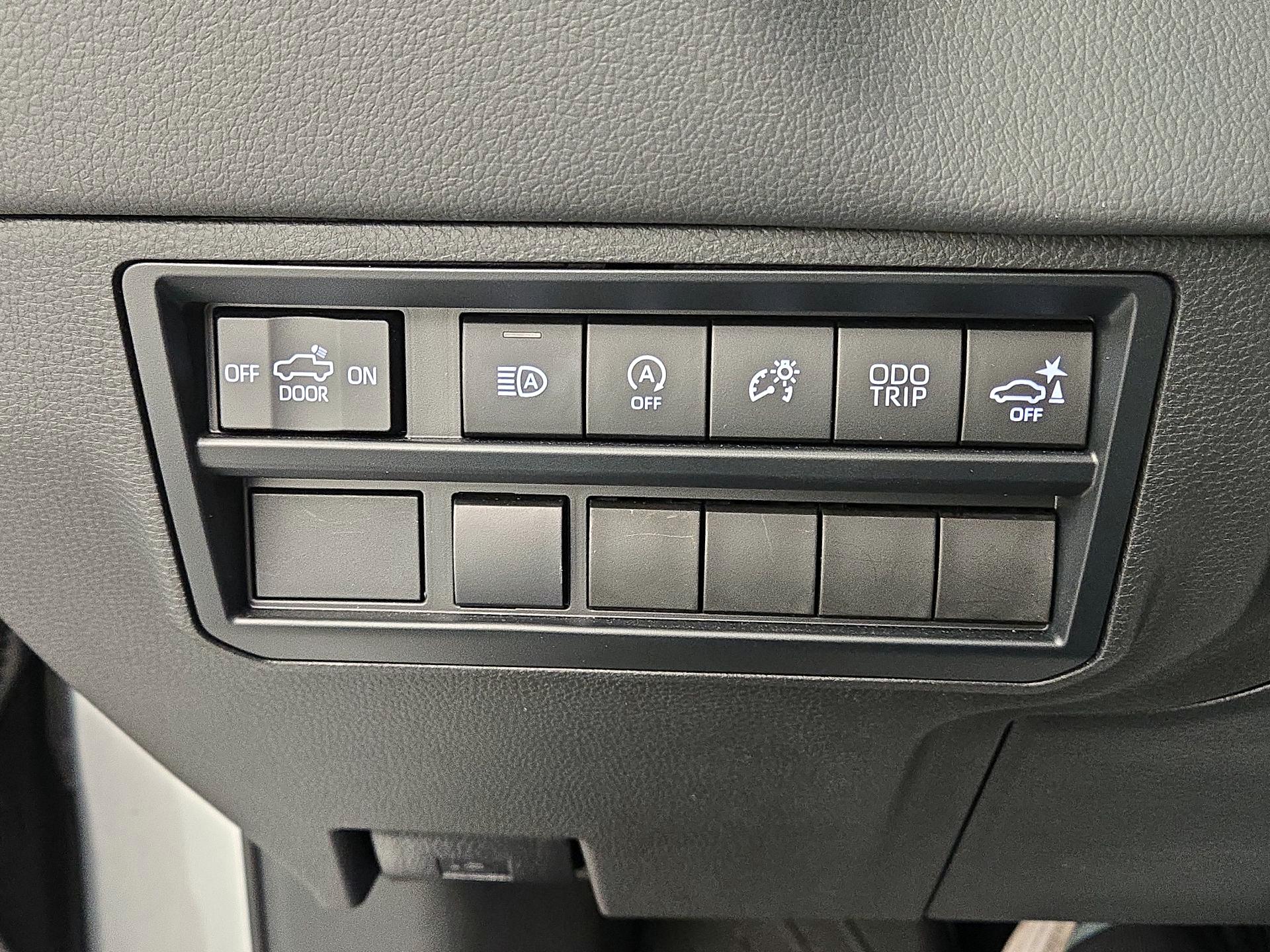 Thumbnail: 2023 Toyota Tundra - 13