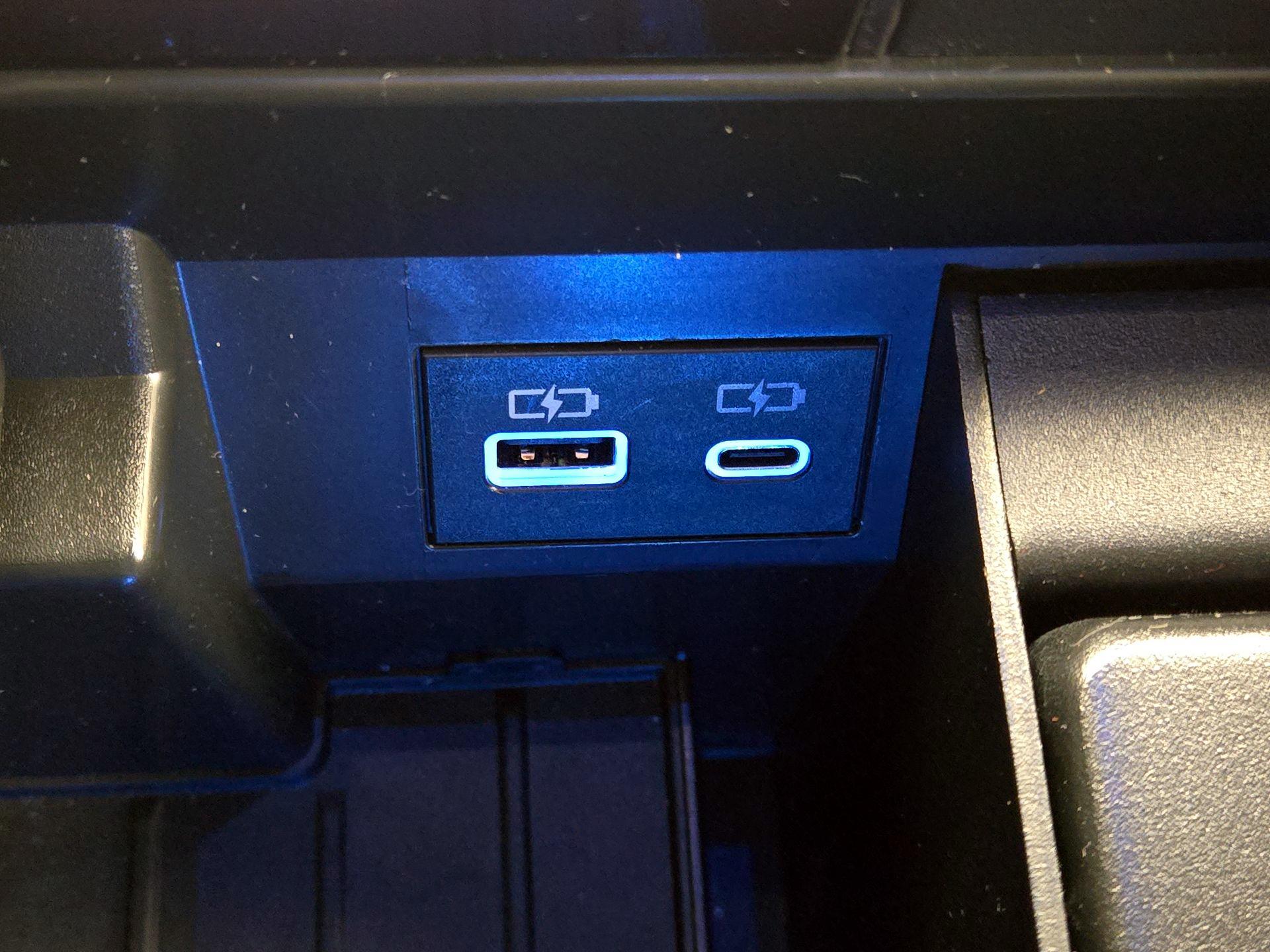 Thumbnail: 2023 Toyota Tundra - 19