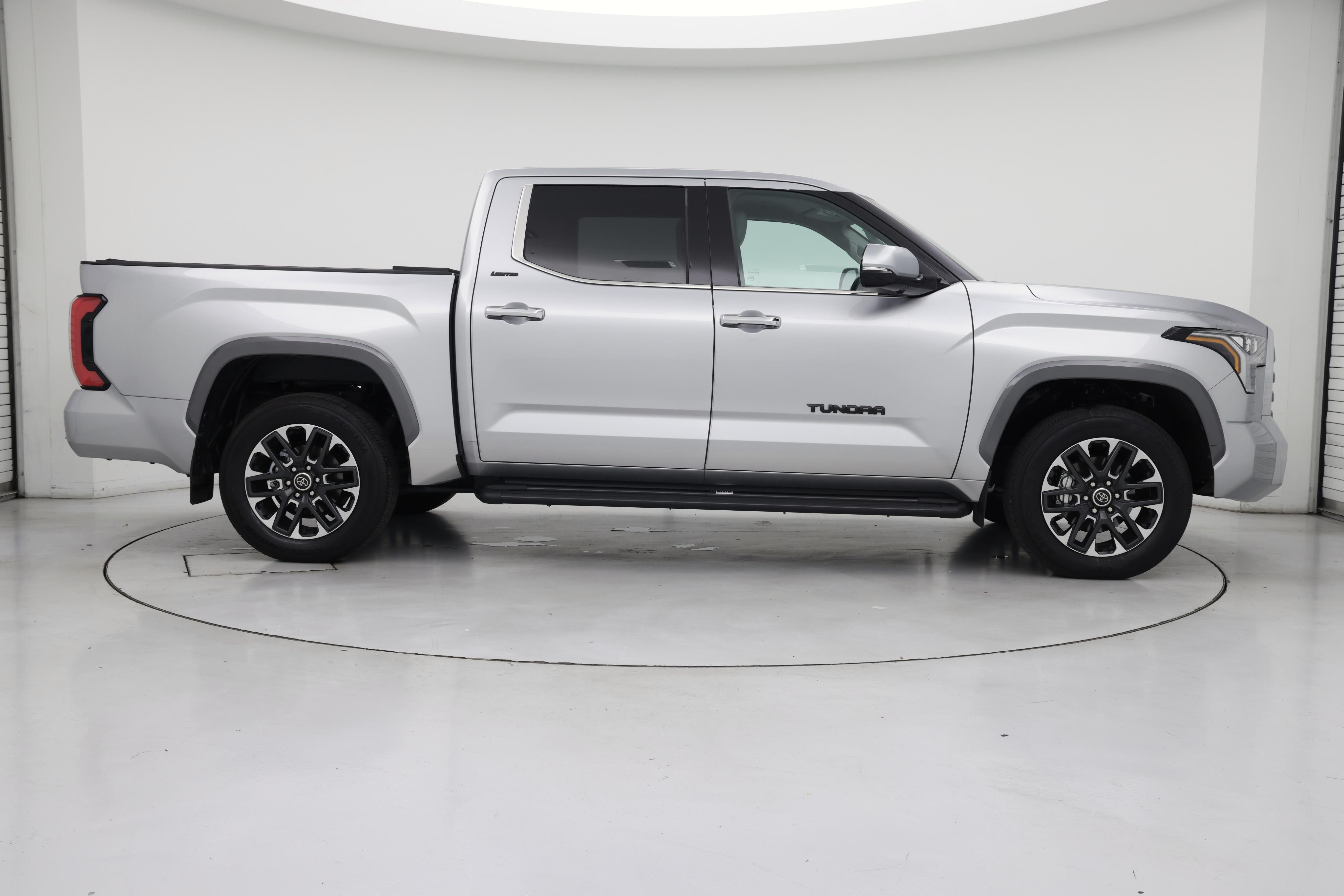 Thumbnail: 2023 Toyota Tundra - 7