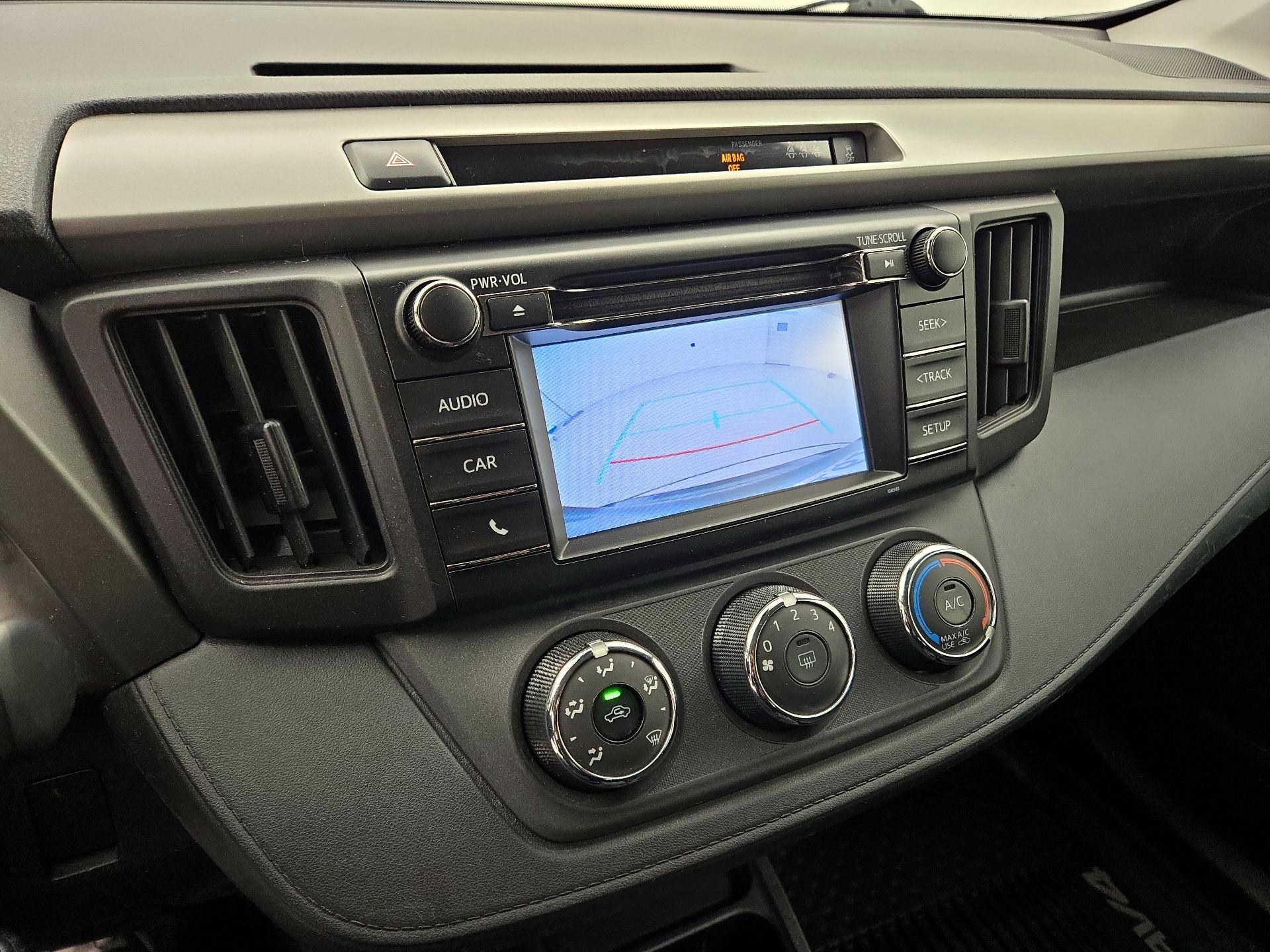 Thumbnail: 2018 Toyota RAV4 - 14