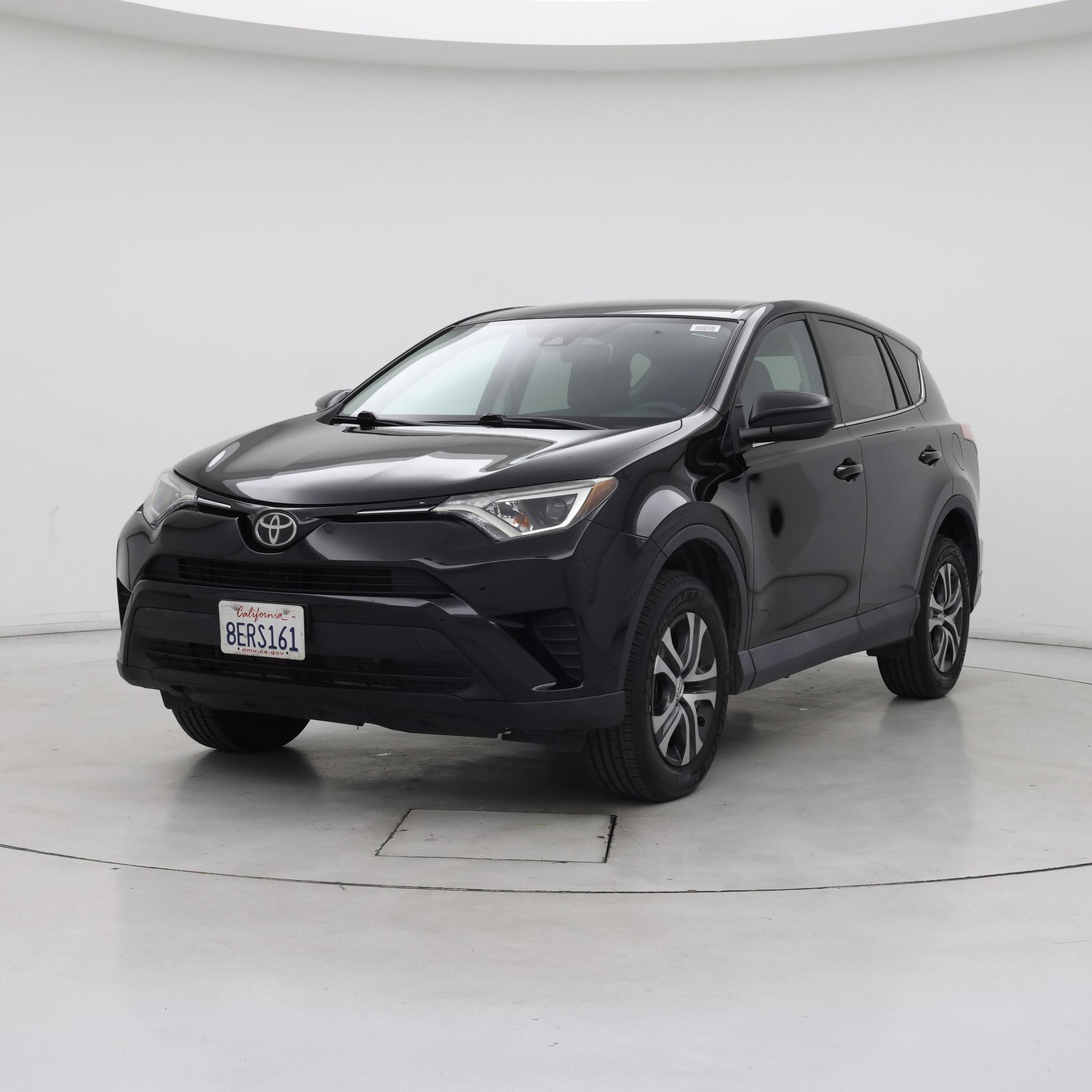 Thumbnail: 2018 Toyota RAV4 - 4