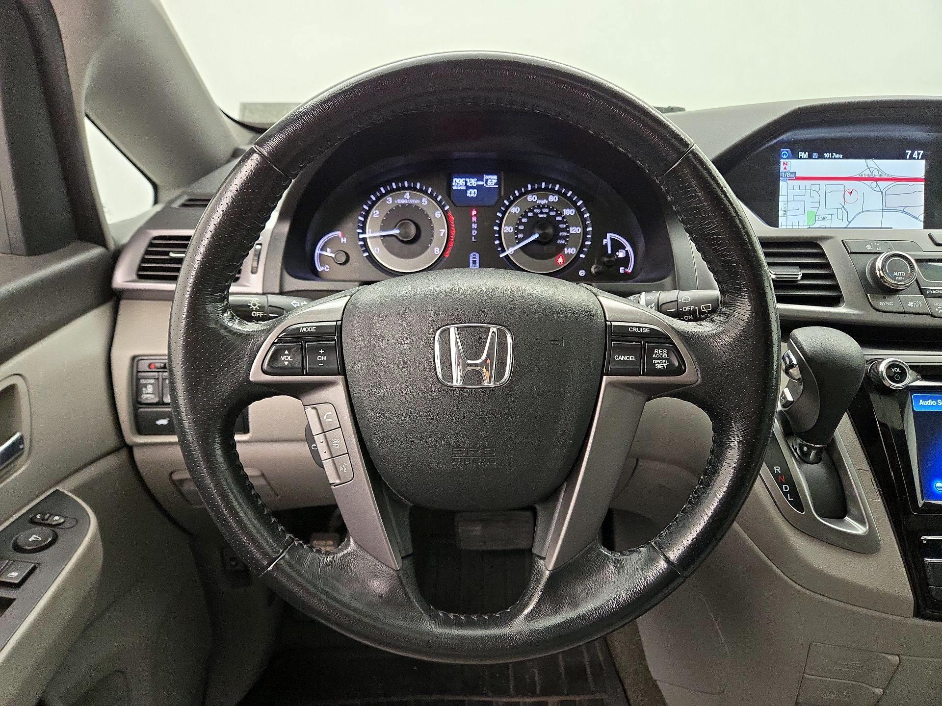 Thumbnail: 2014 Honda Odyssey - 10