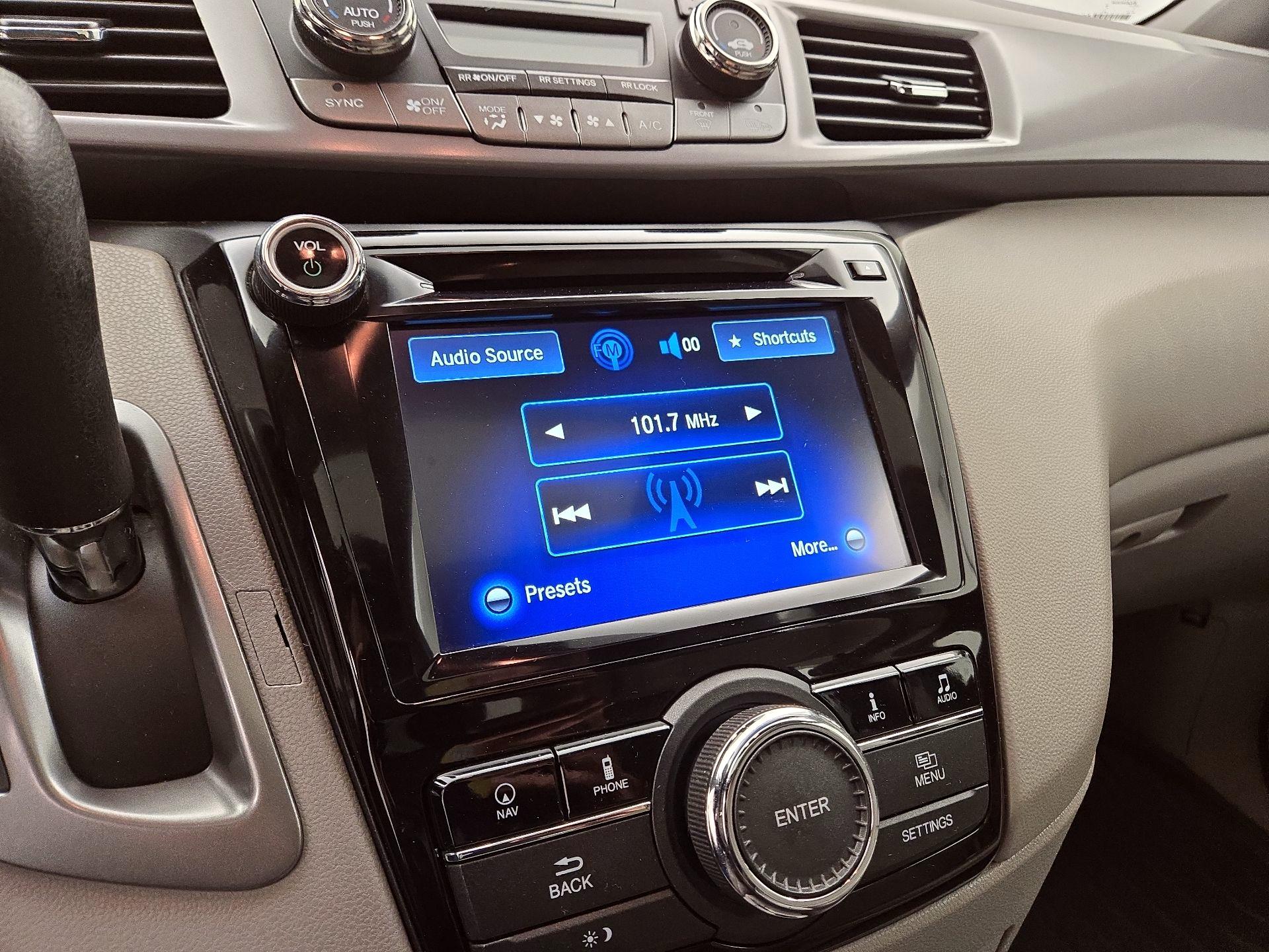 Thumbnail: 2014 Honda Odyssey - 16