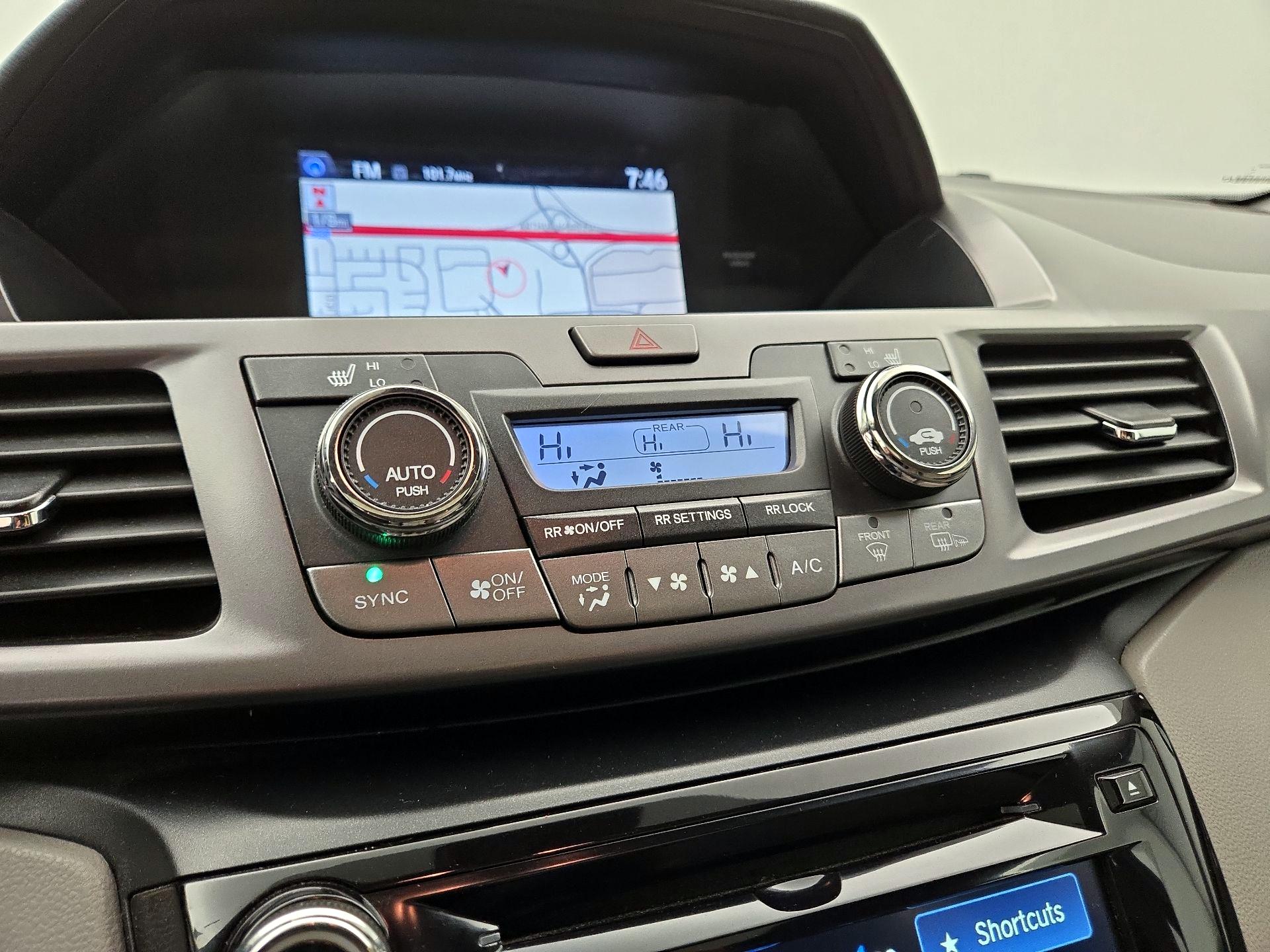 Thumbnail: 2014 Honda Odyssey - 17