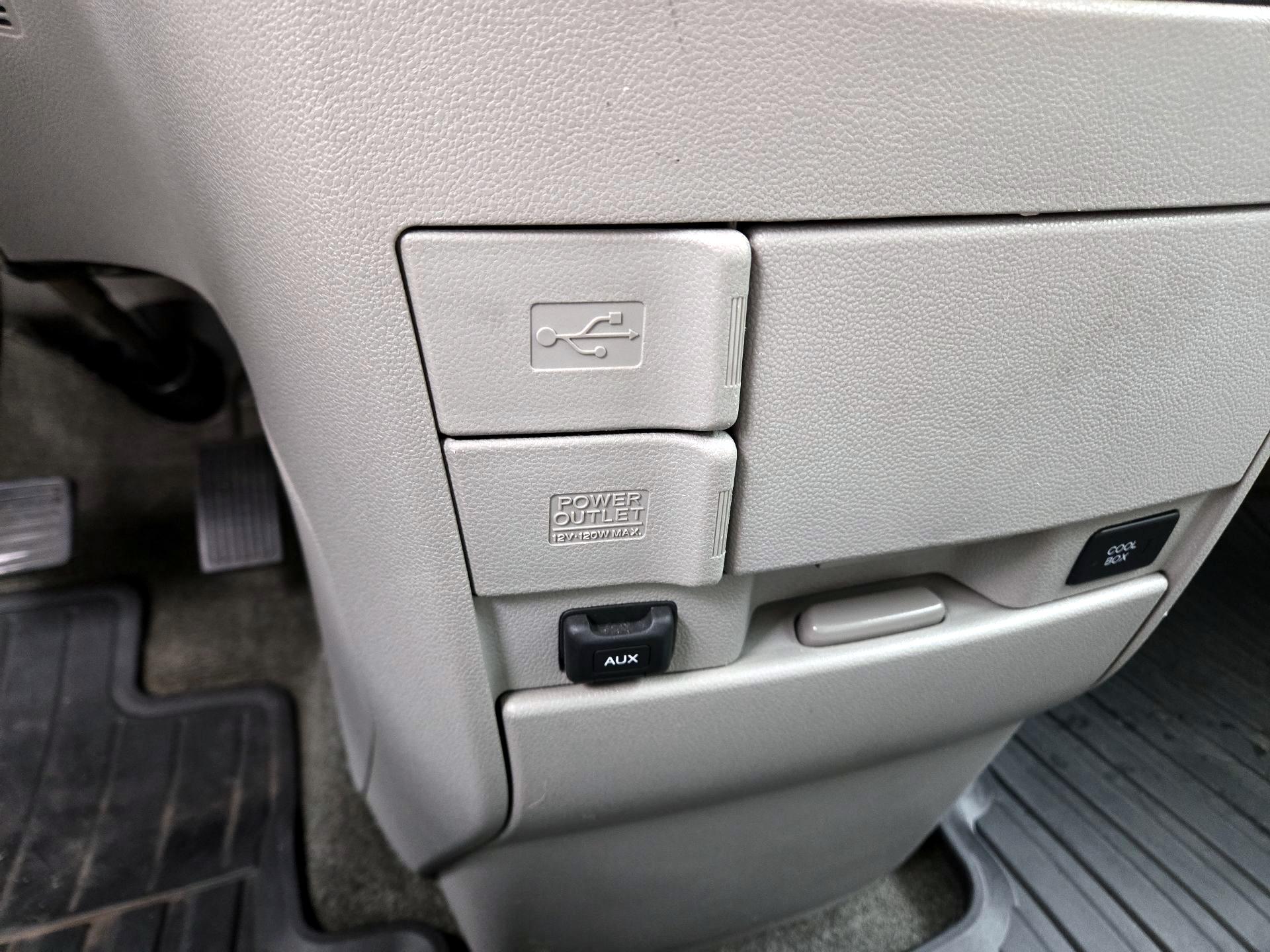 Thumbnail: 2014 Honda Odyssey - 19