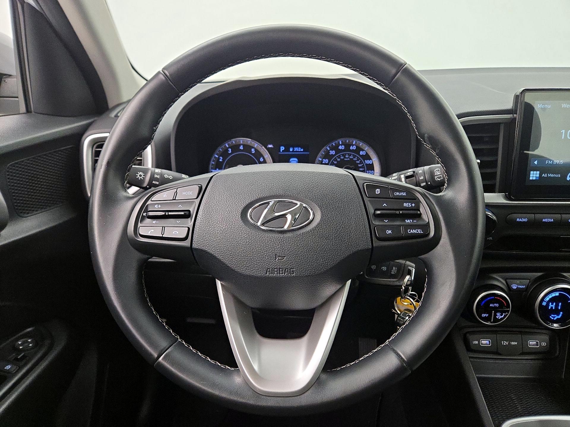 Thumbnail: 2022 Hyundai Venue - 10