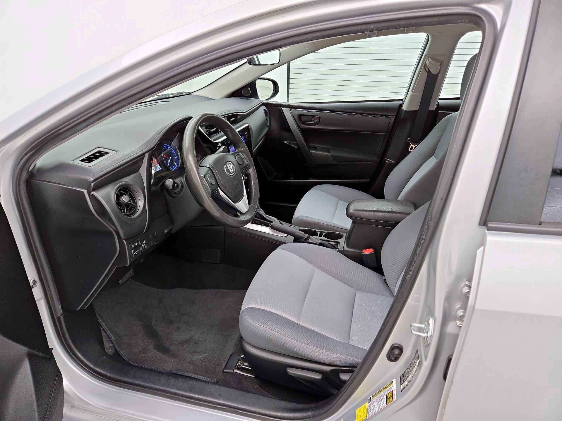 Thumbnail: 2017 Toyota Corolla - 11