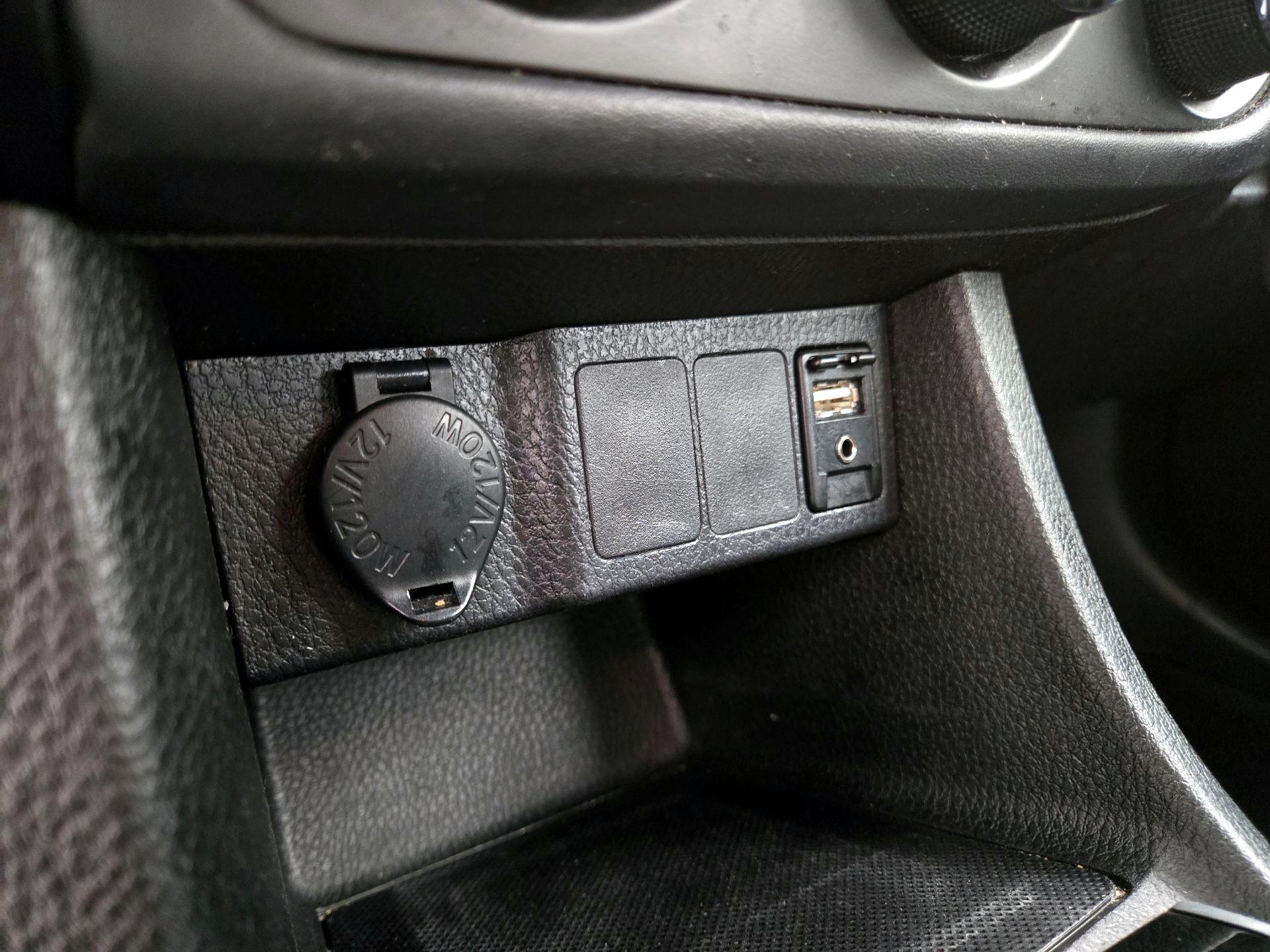 Thumbnail: 2017 Toyota Corolla - 18