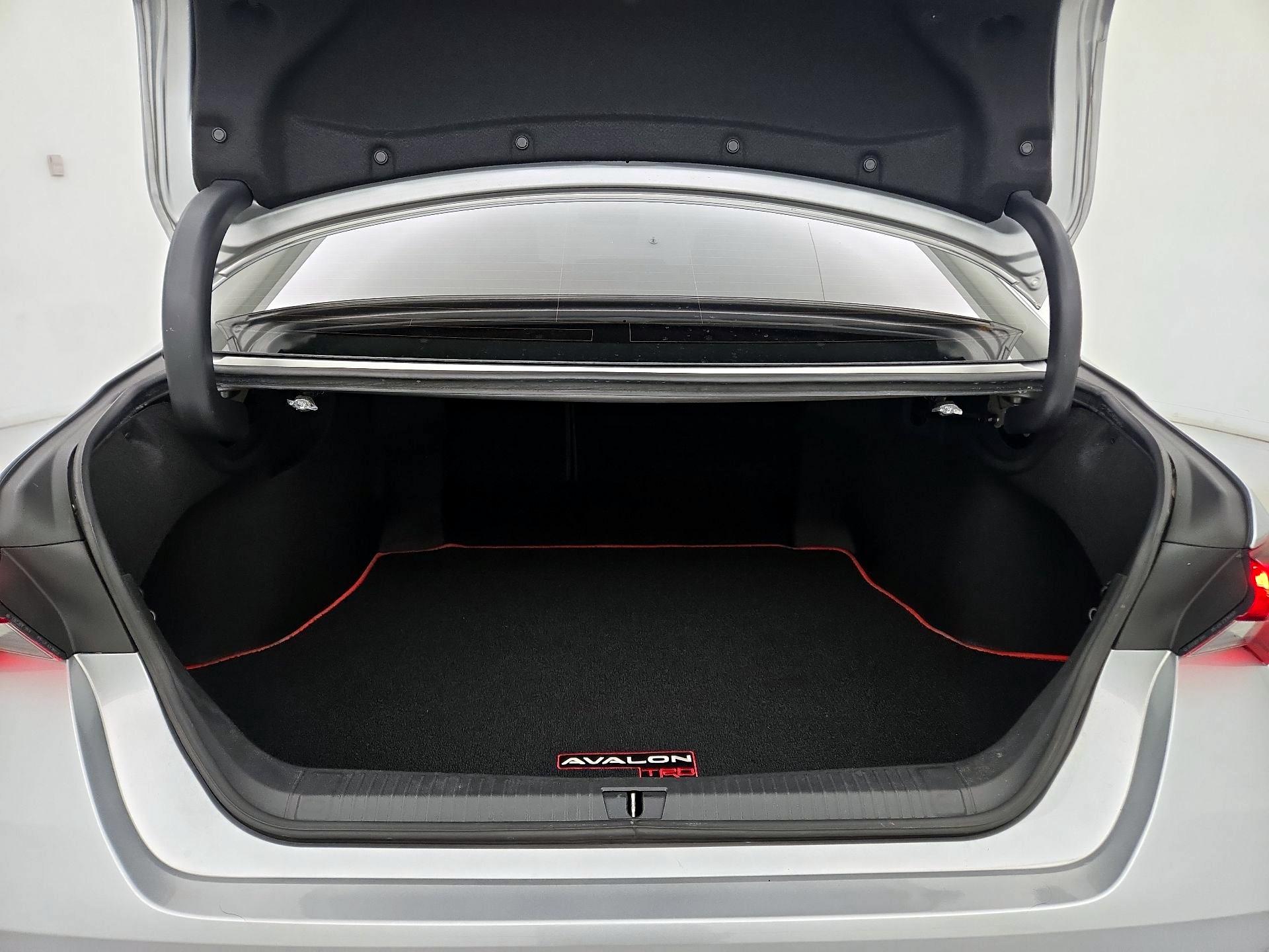 Thumbnail: 2020 Toyota Avalon - 20