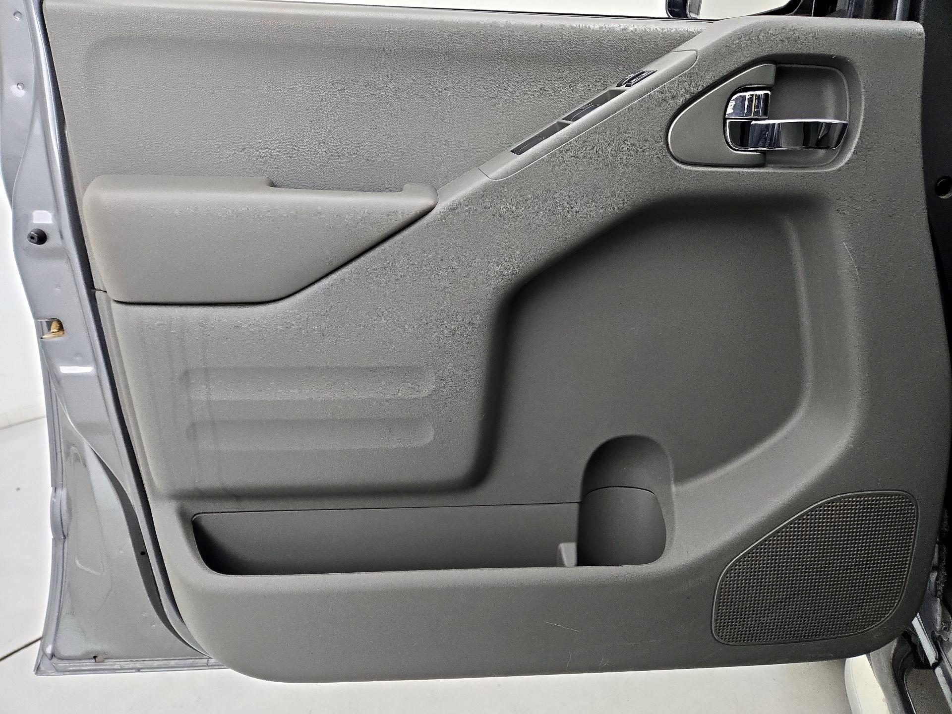 Thumbnail: 2019 Nissan Frontier - 12