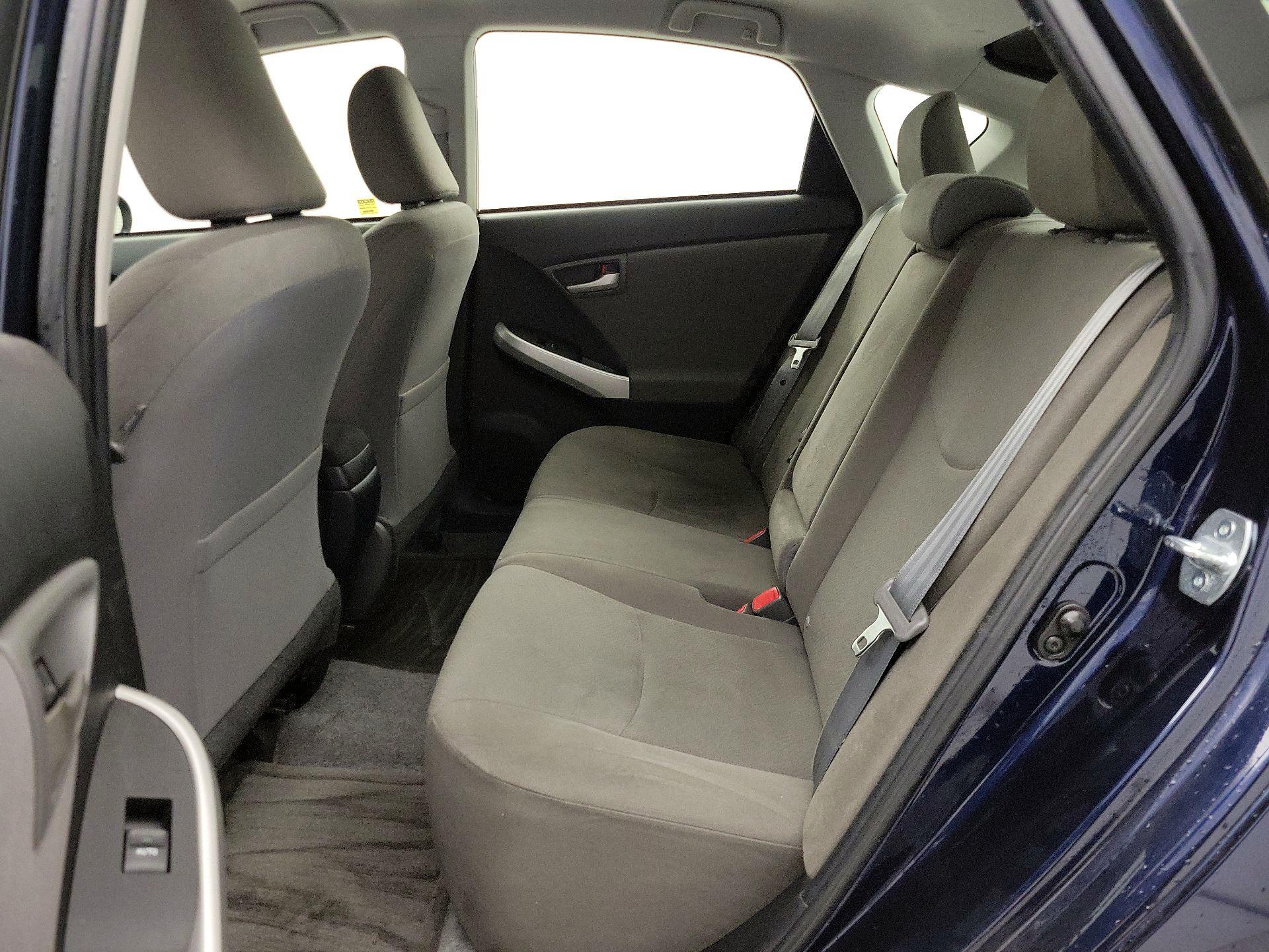 Thumbnail: 2015 Toyota Prius - 18