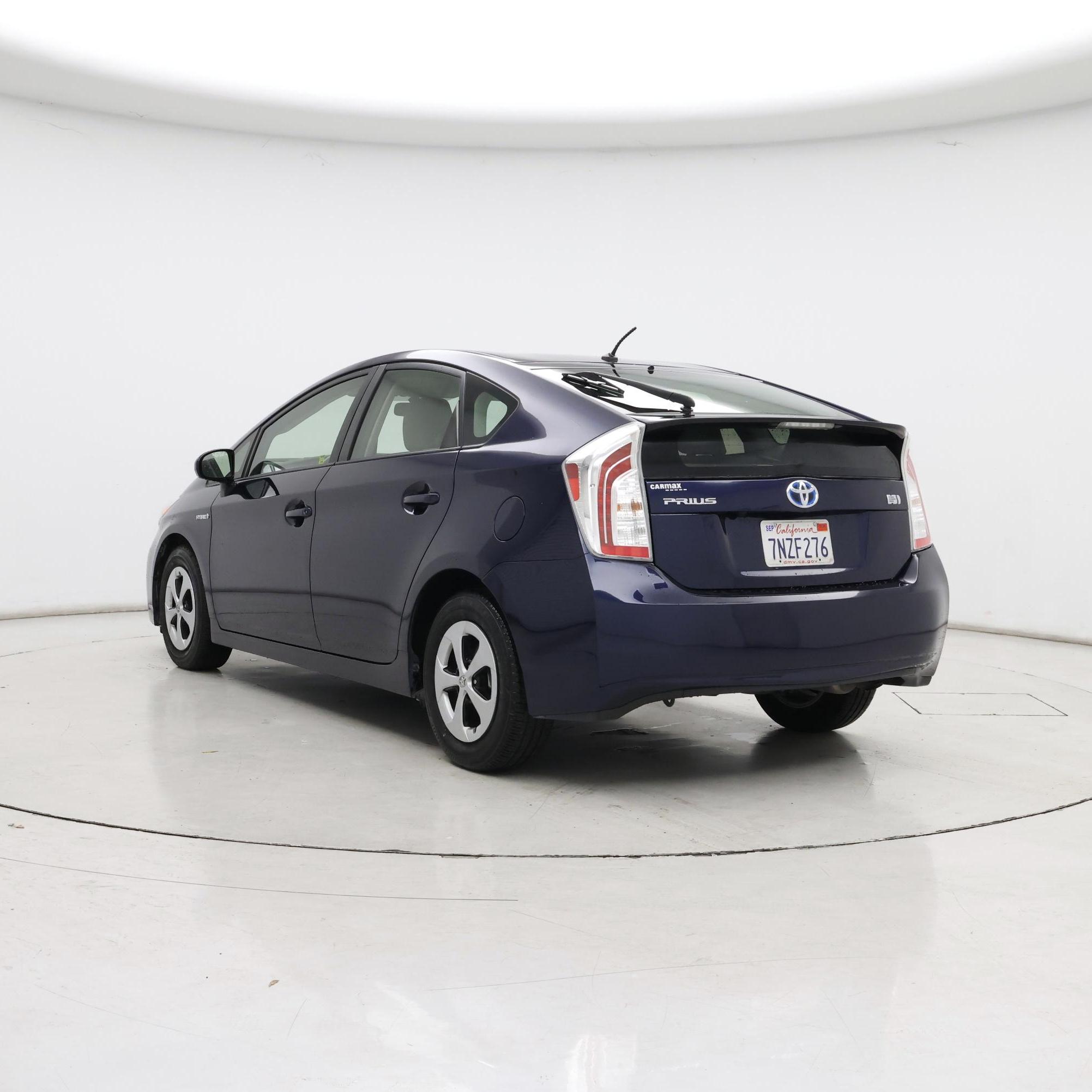 Thumbnail: 2015 Toyota Prius - 2
