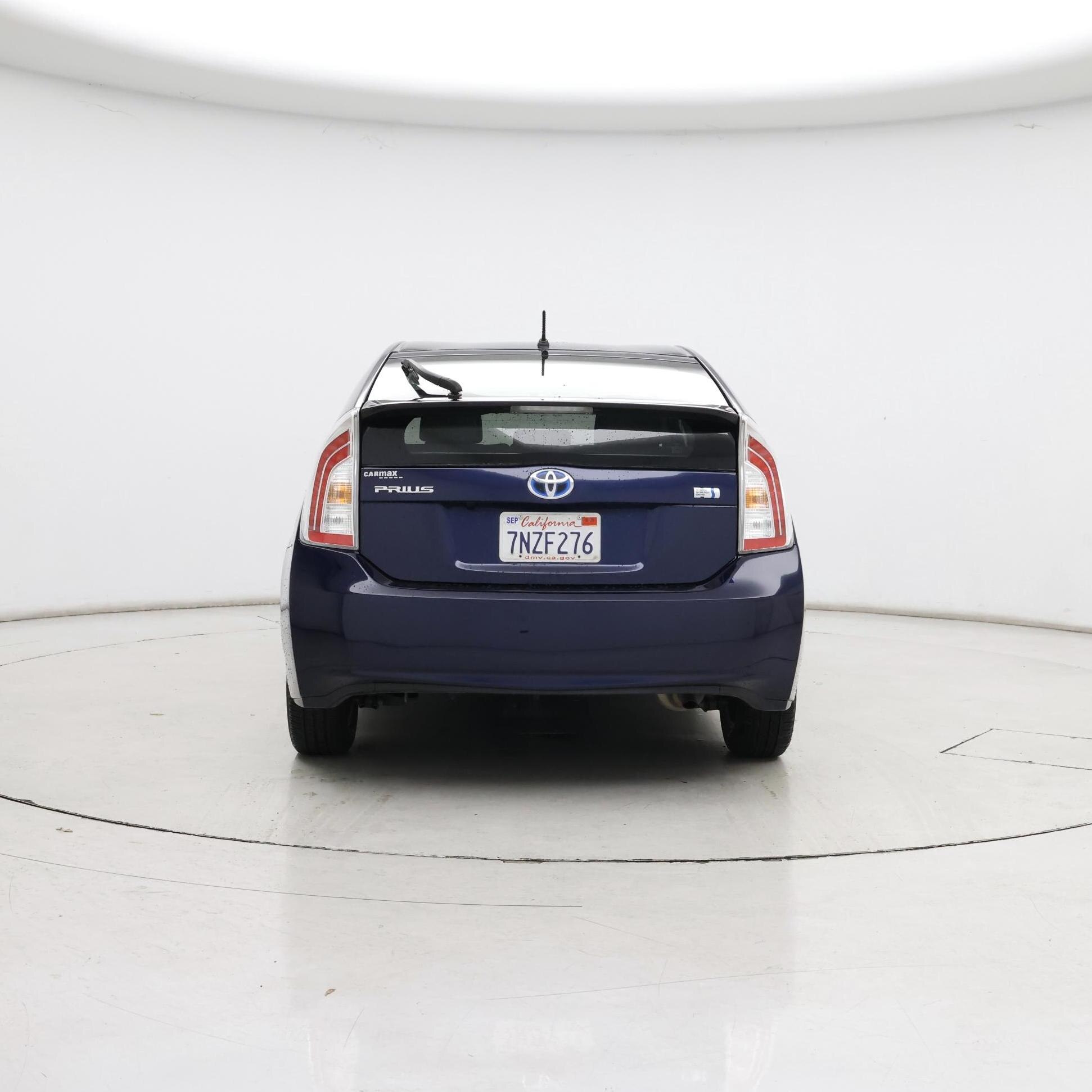 Thumbnail: 2015 Toyota Prius - 6