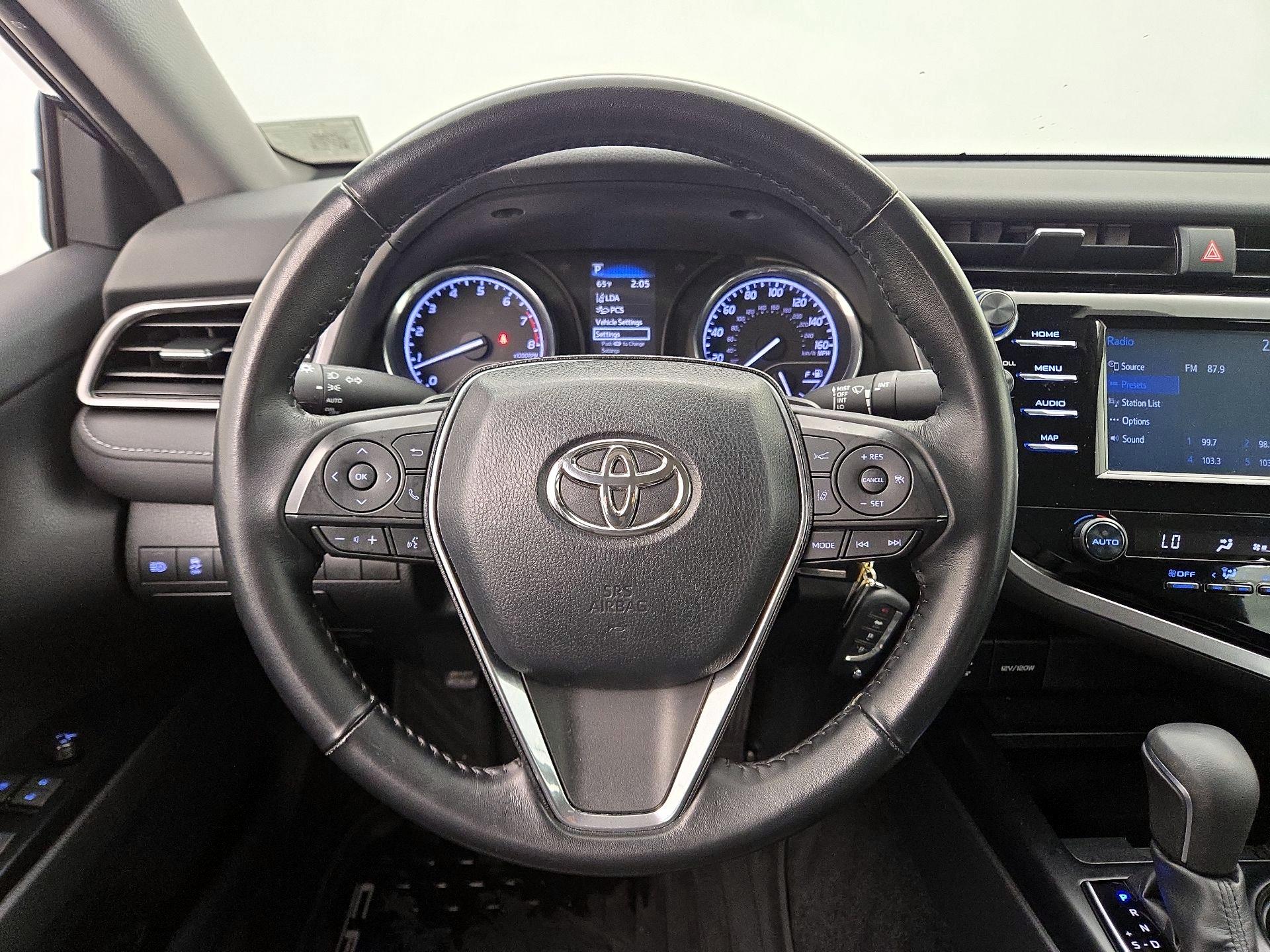 Thumbnail: 2019 Toyota Camry - 10