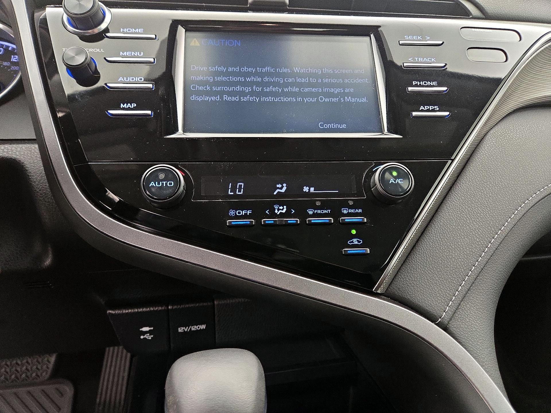 Thumbnail: 2019 Toyota Camry - 16