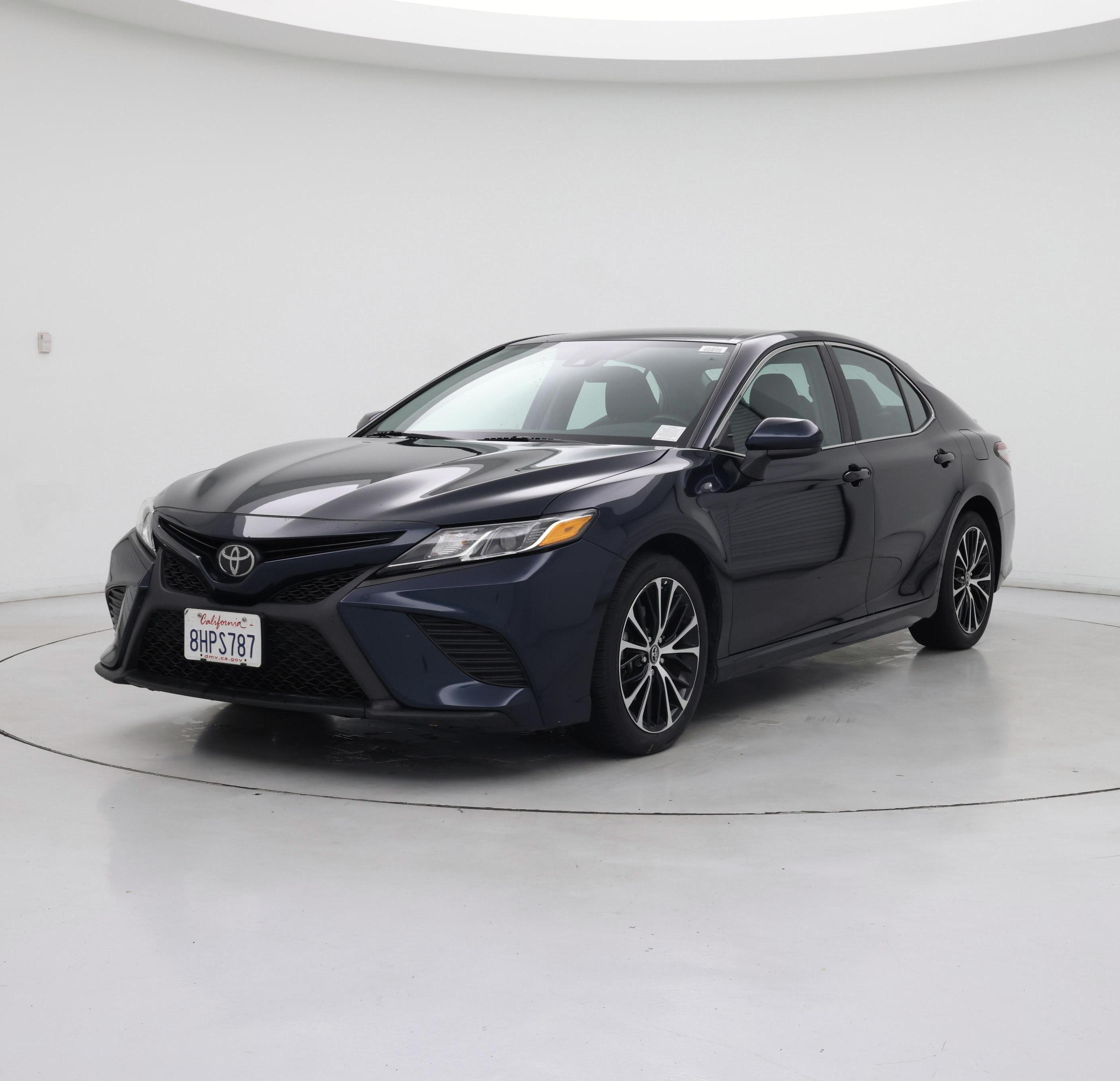 Thumbnail: 2019 Toyota Camry - 4