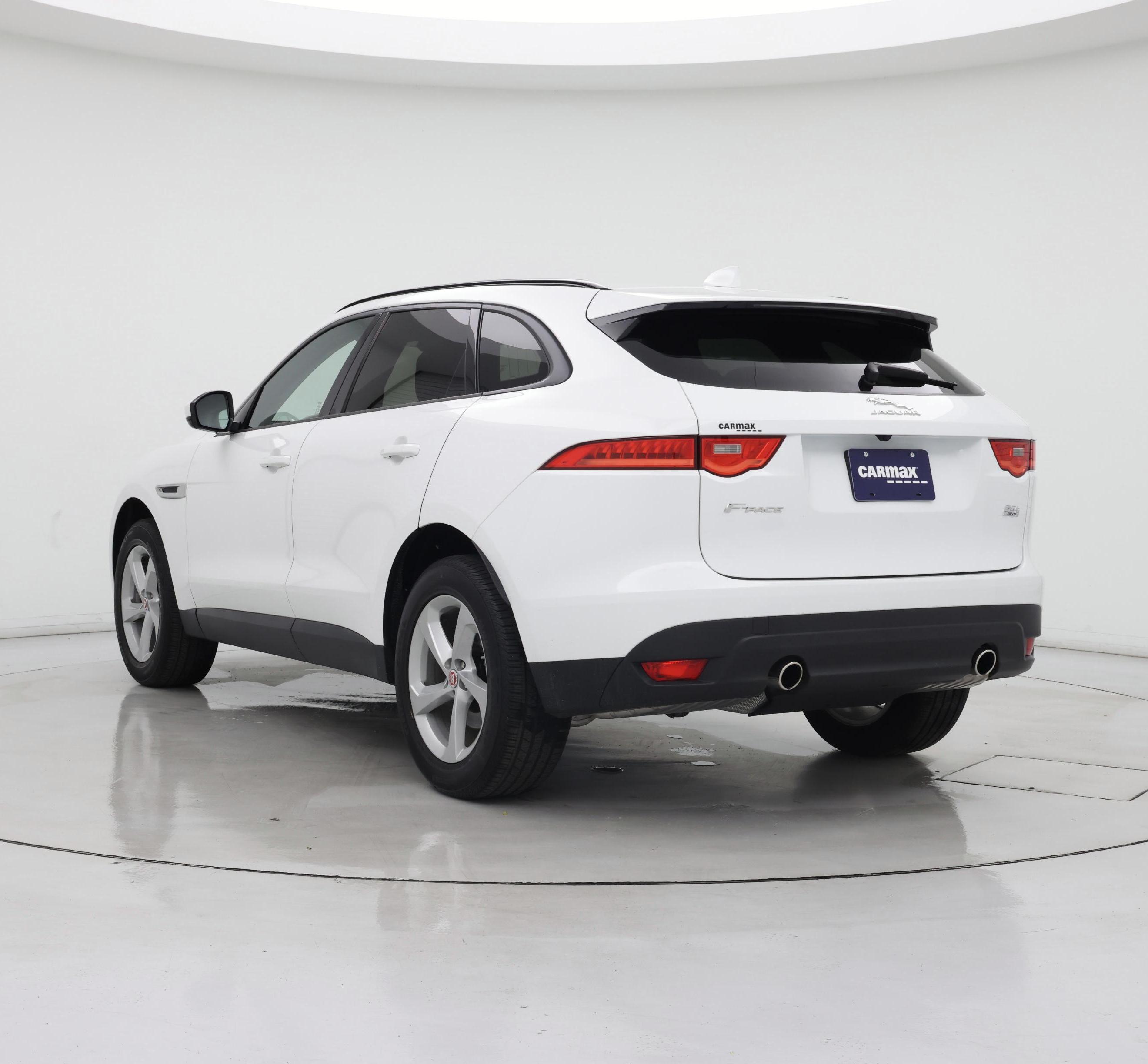 Thumbnail: 2018 Jaguar F-Pace - 2