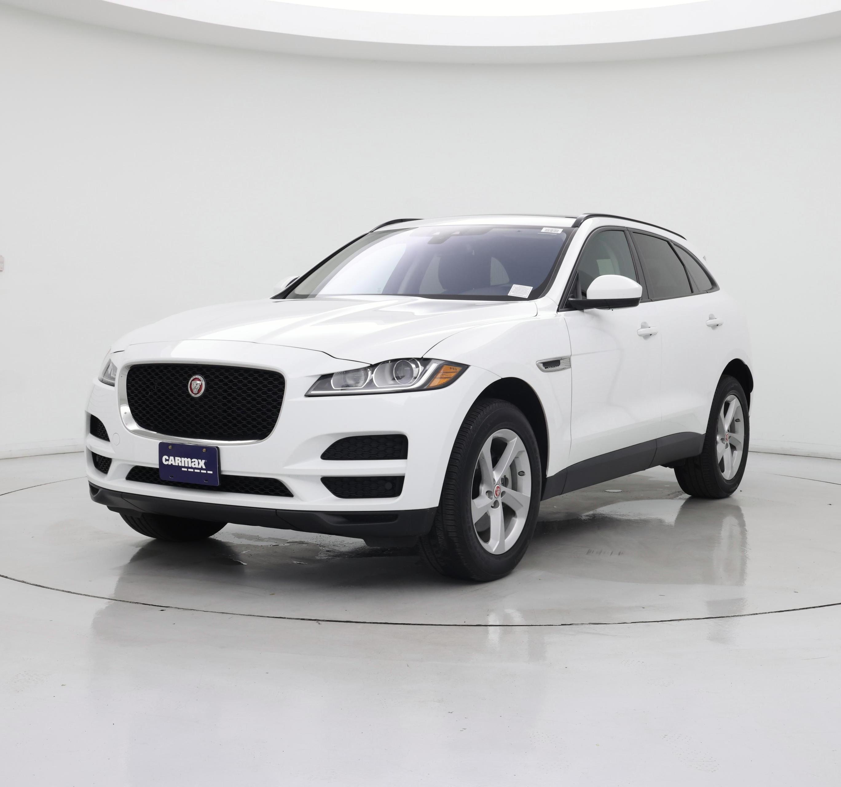 Thumbnail: 2018 Jaguar F-Pace - 4