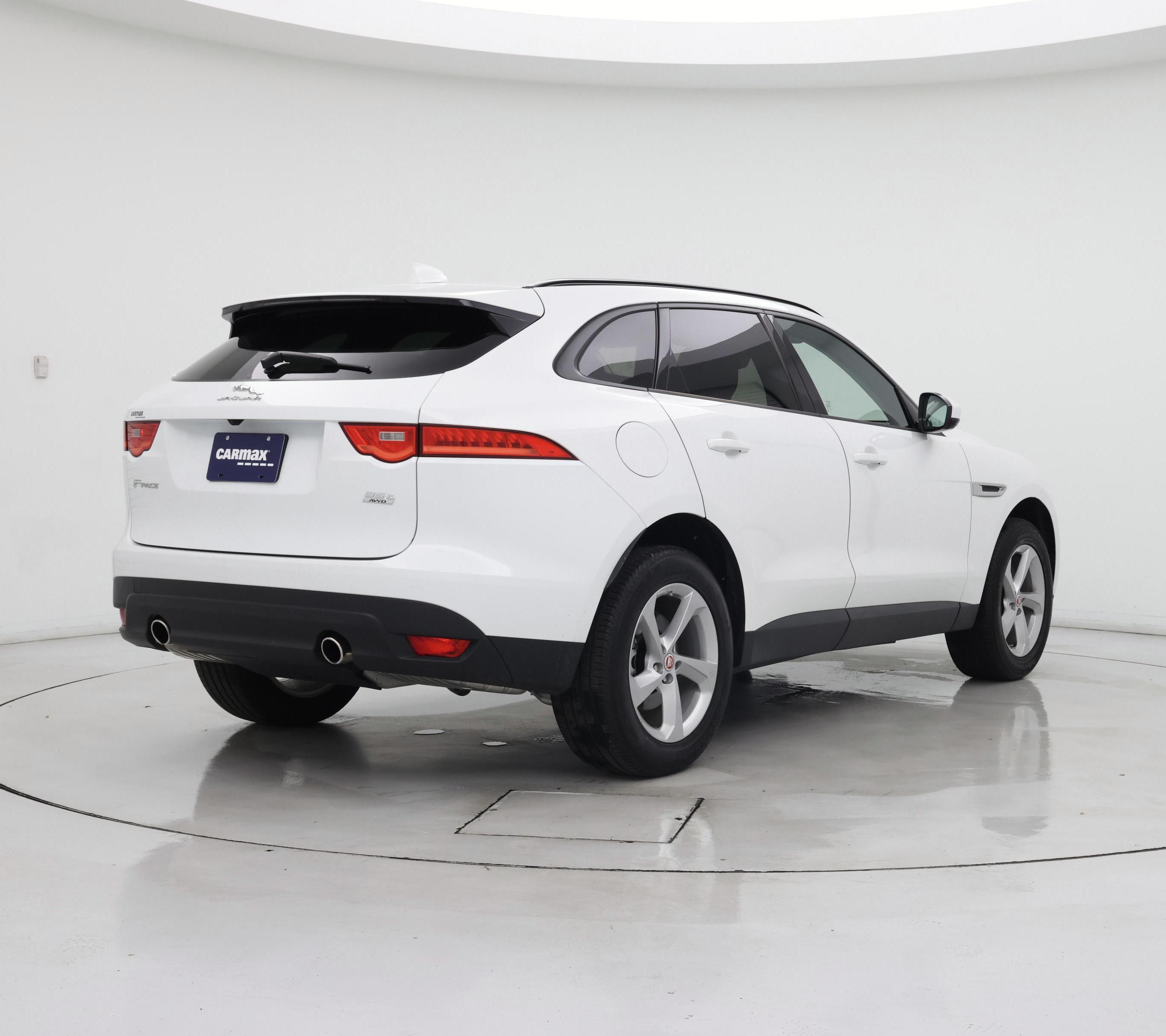 Thumbnail: 2018 Jaguar F-Pace - 8