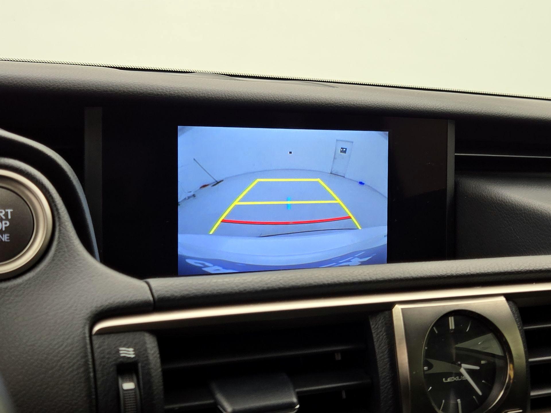 Thumbnail: 2020 Lexus IS - 14