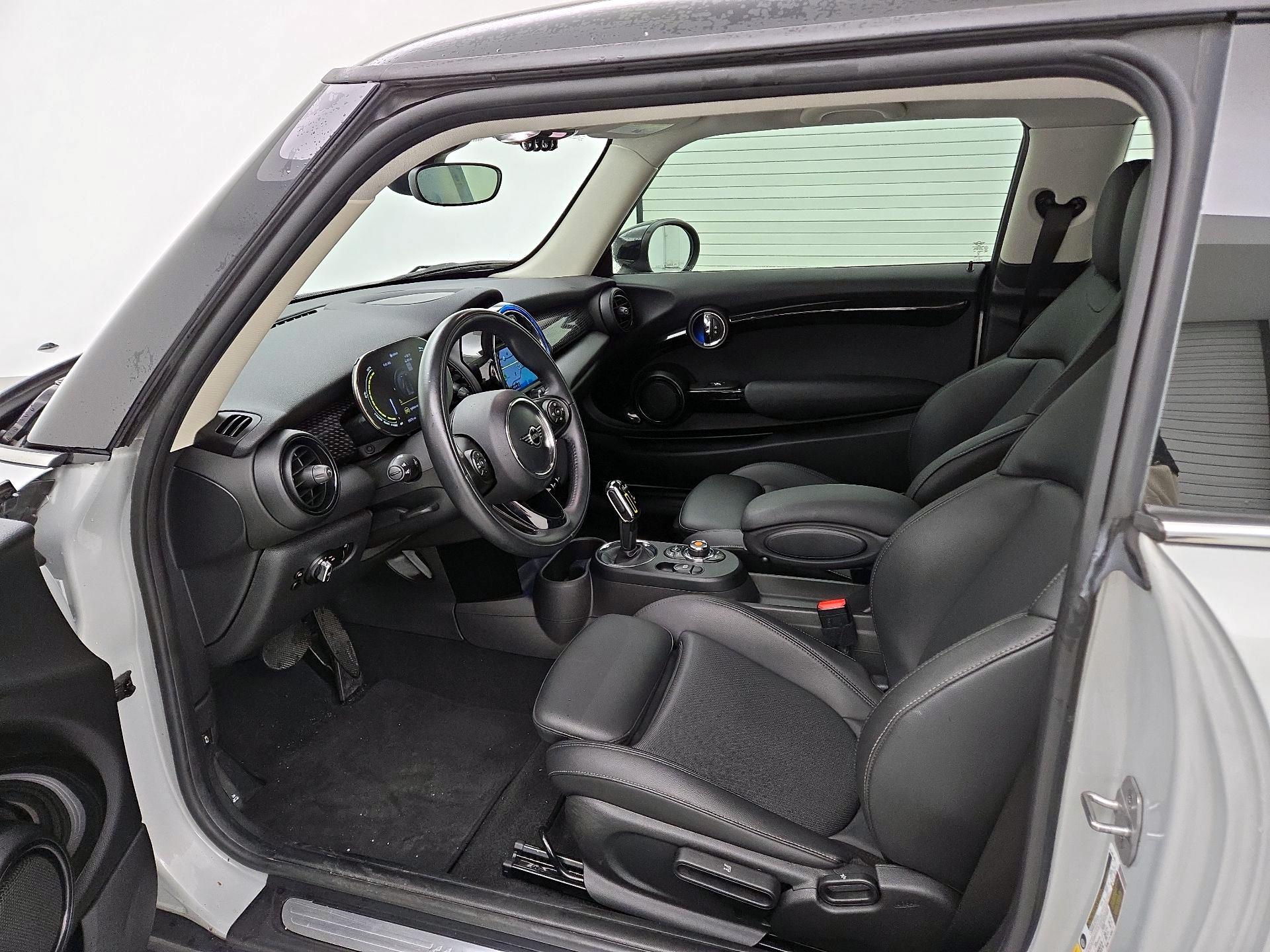 Thumbnail: 2021 MINI Cooper Hardtop - 11