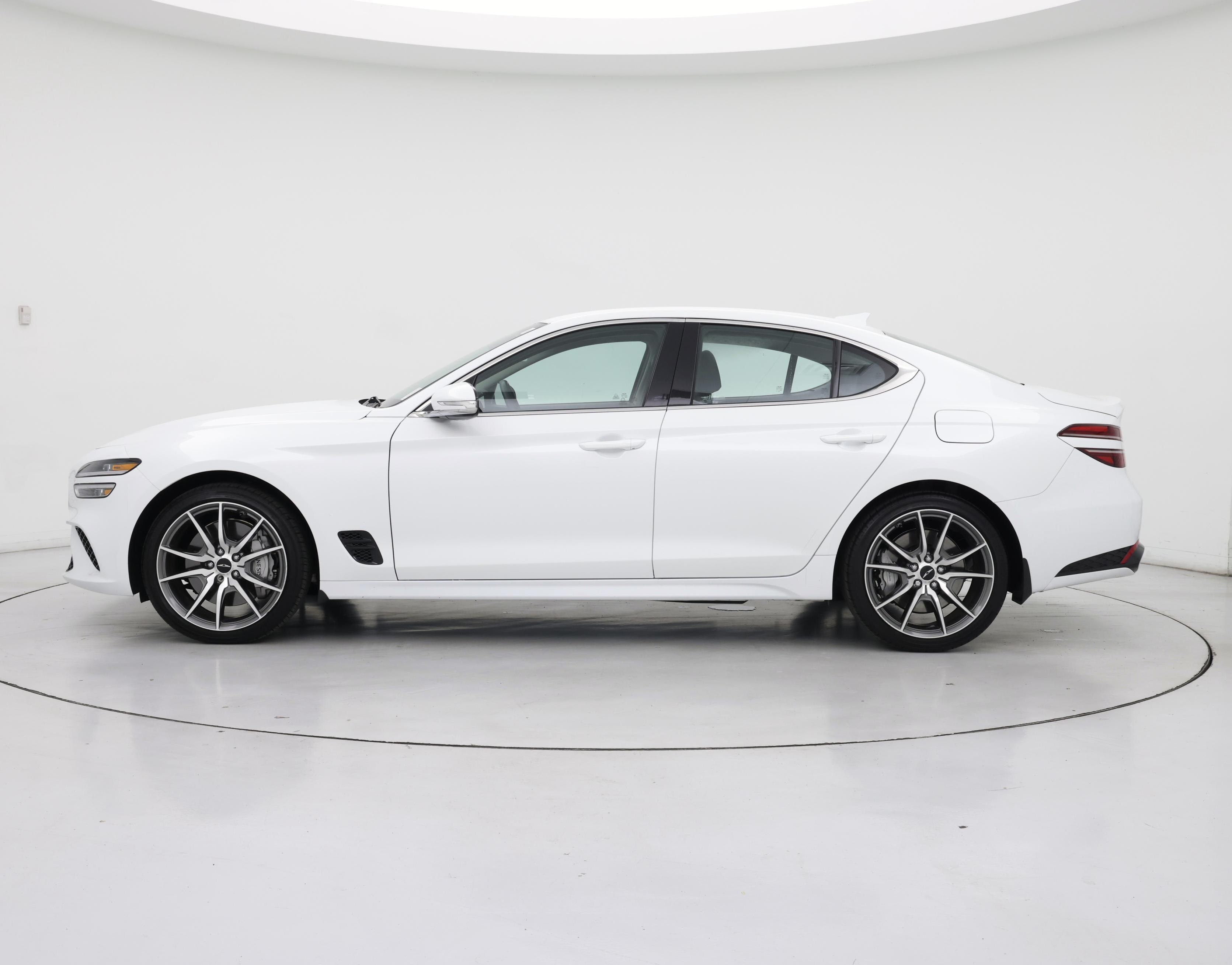 Thumbnail: 2025 Genesis G70 - 3