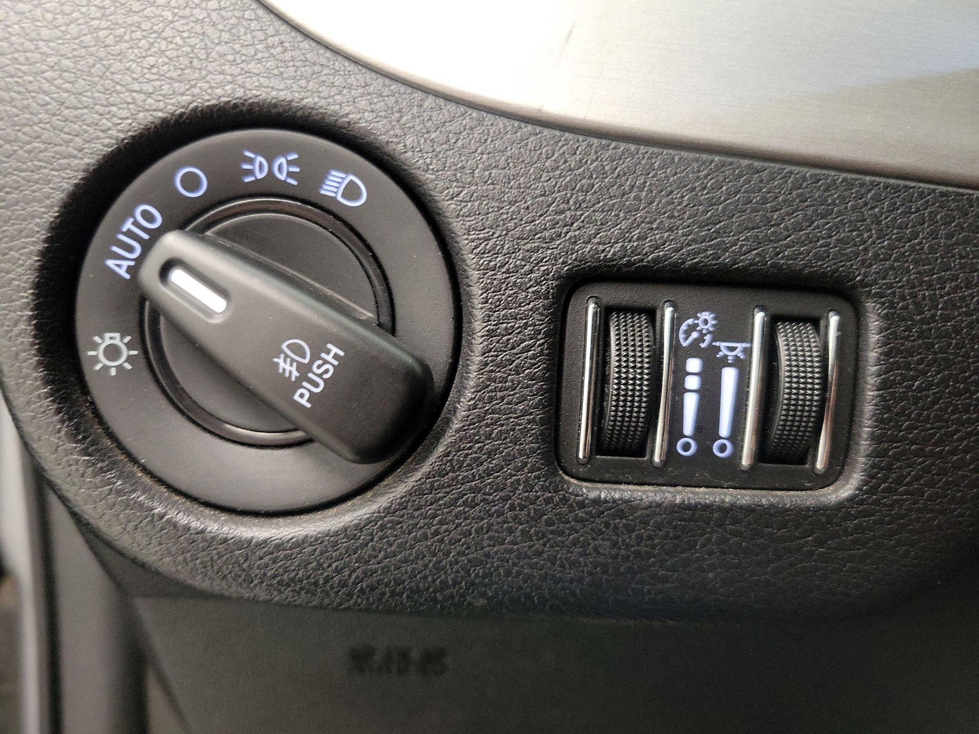 Thumbnail: 2019 Dodge Grand Caravan - 13