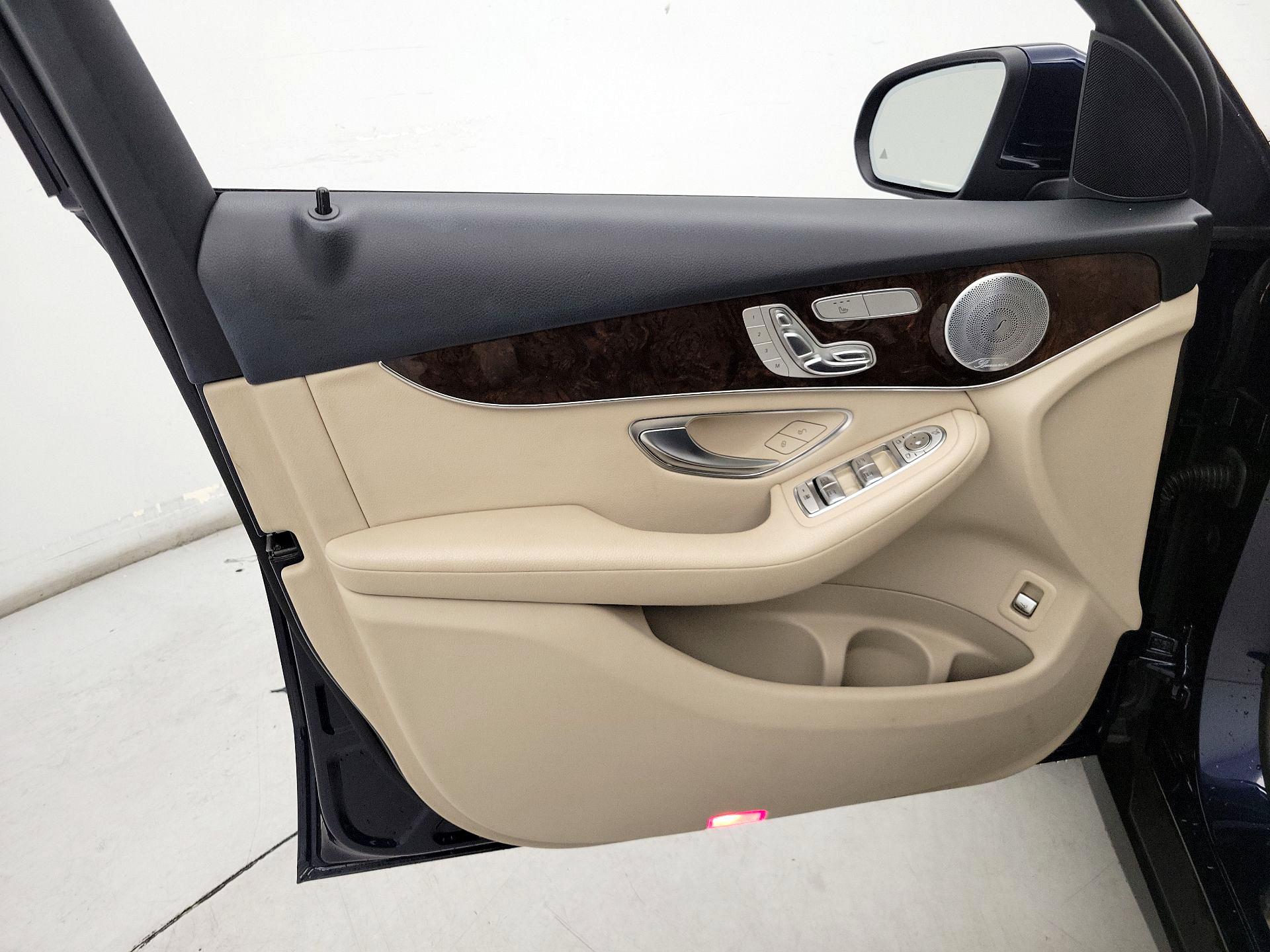 Thumbnail: 2018 Mercedes-Benz GLC - 12