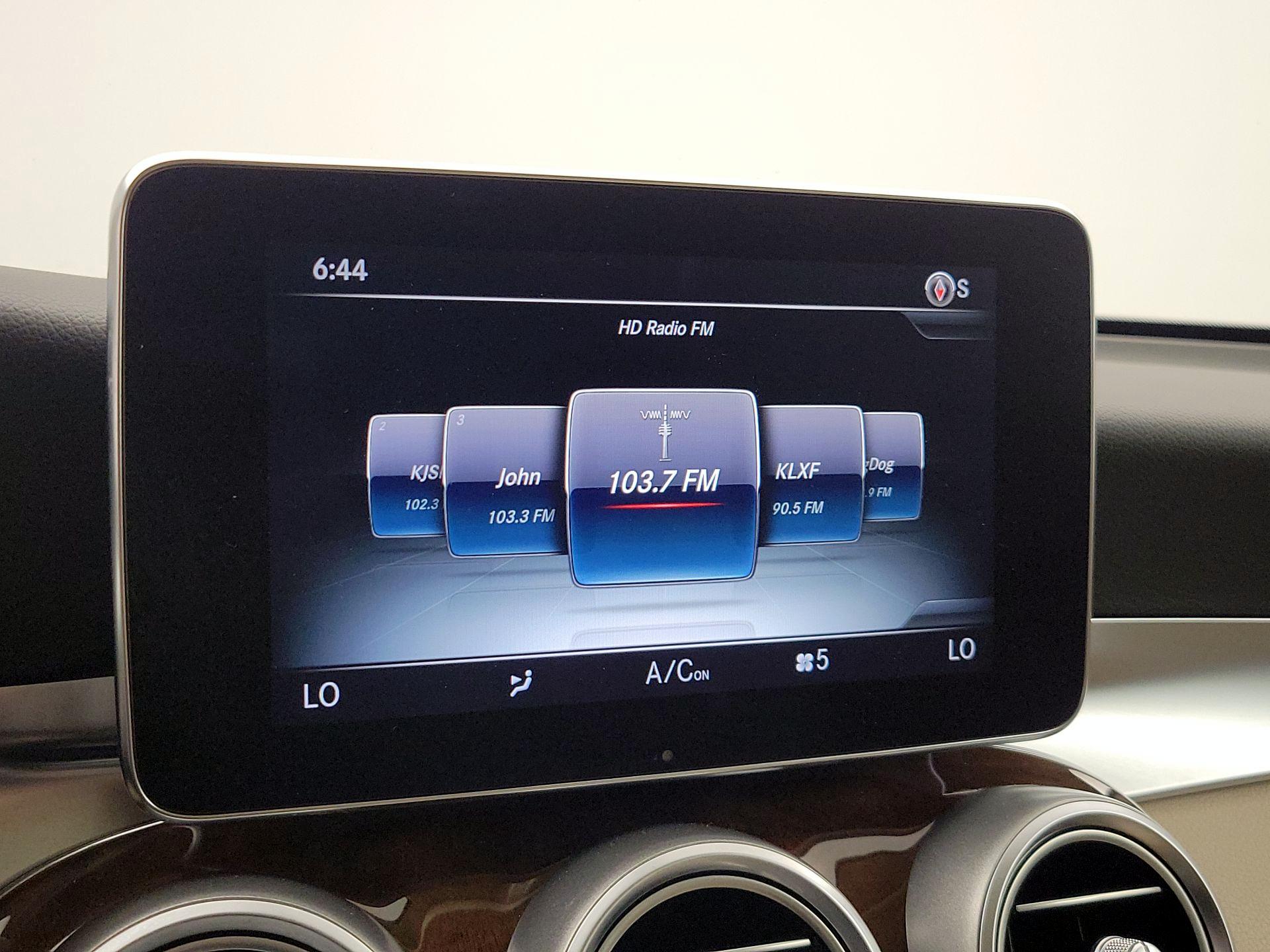 Thumbnail: 2018 Mercedes-Benz GLC - 16