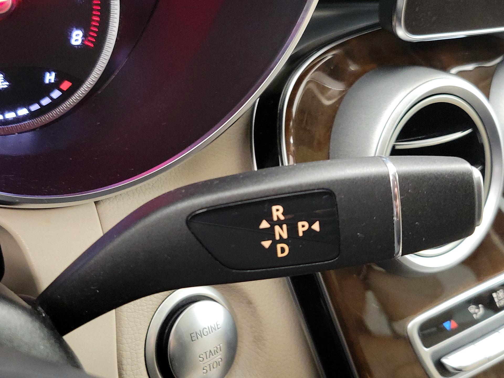 Thumbnail: 2018 Mercedes-Benz GLC - 18