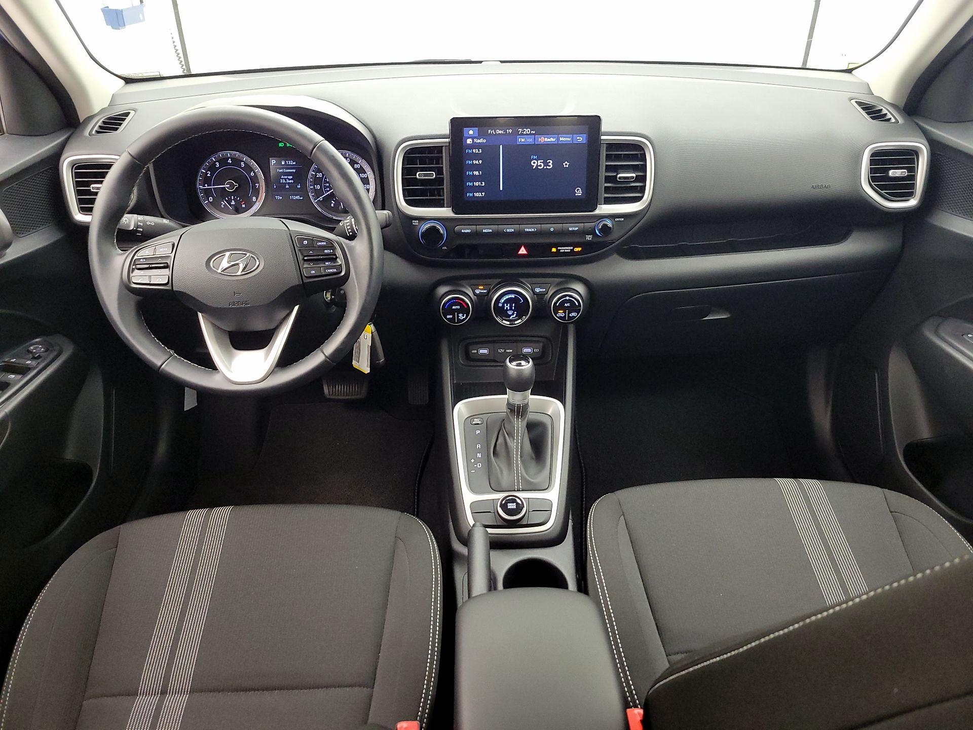 Thumbnail: 2022 Hyundai Venue - 9