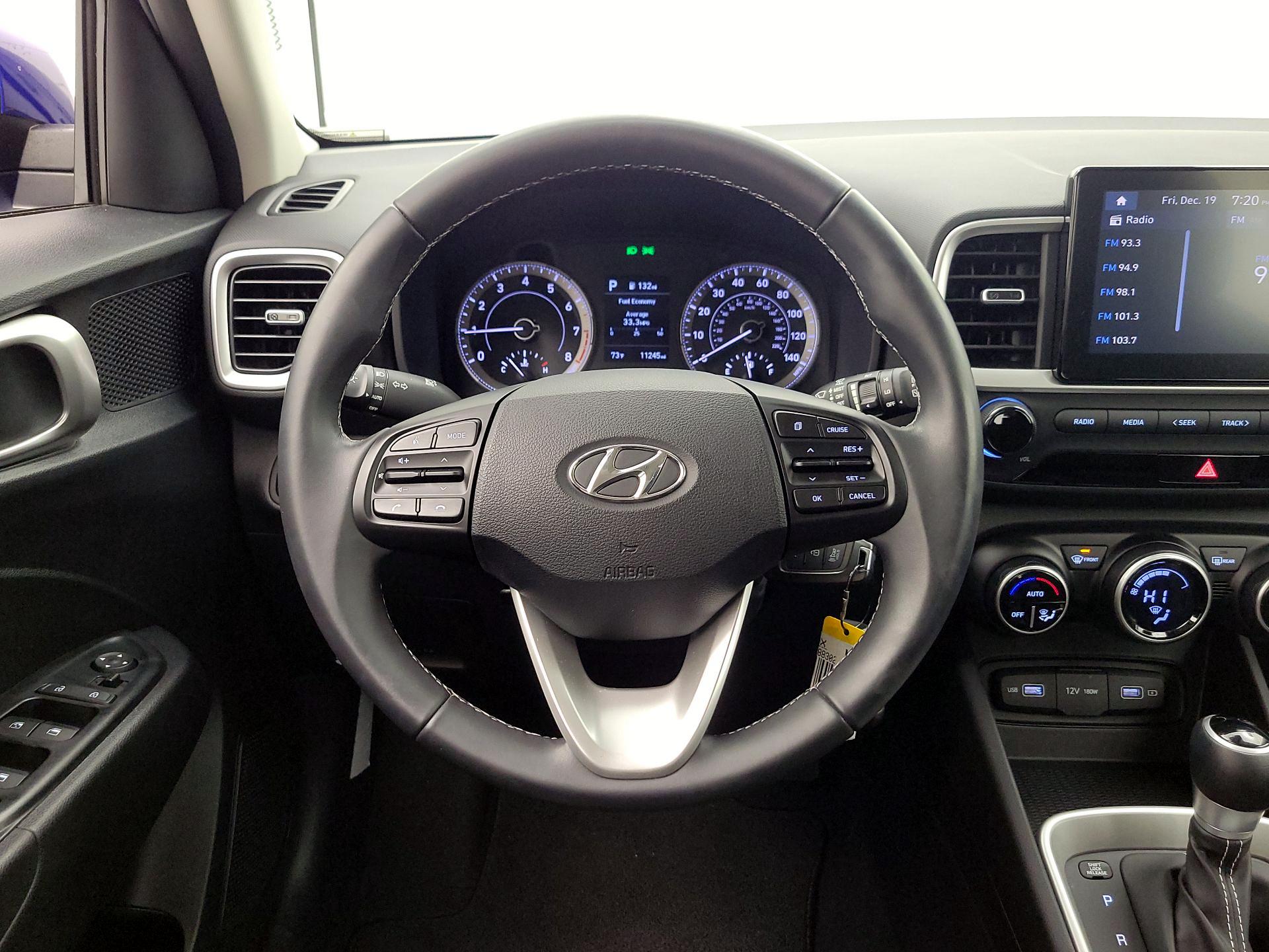 Thumbnail: 2022 Hyundai Venue - 10