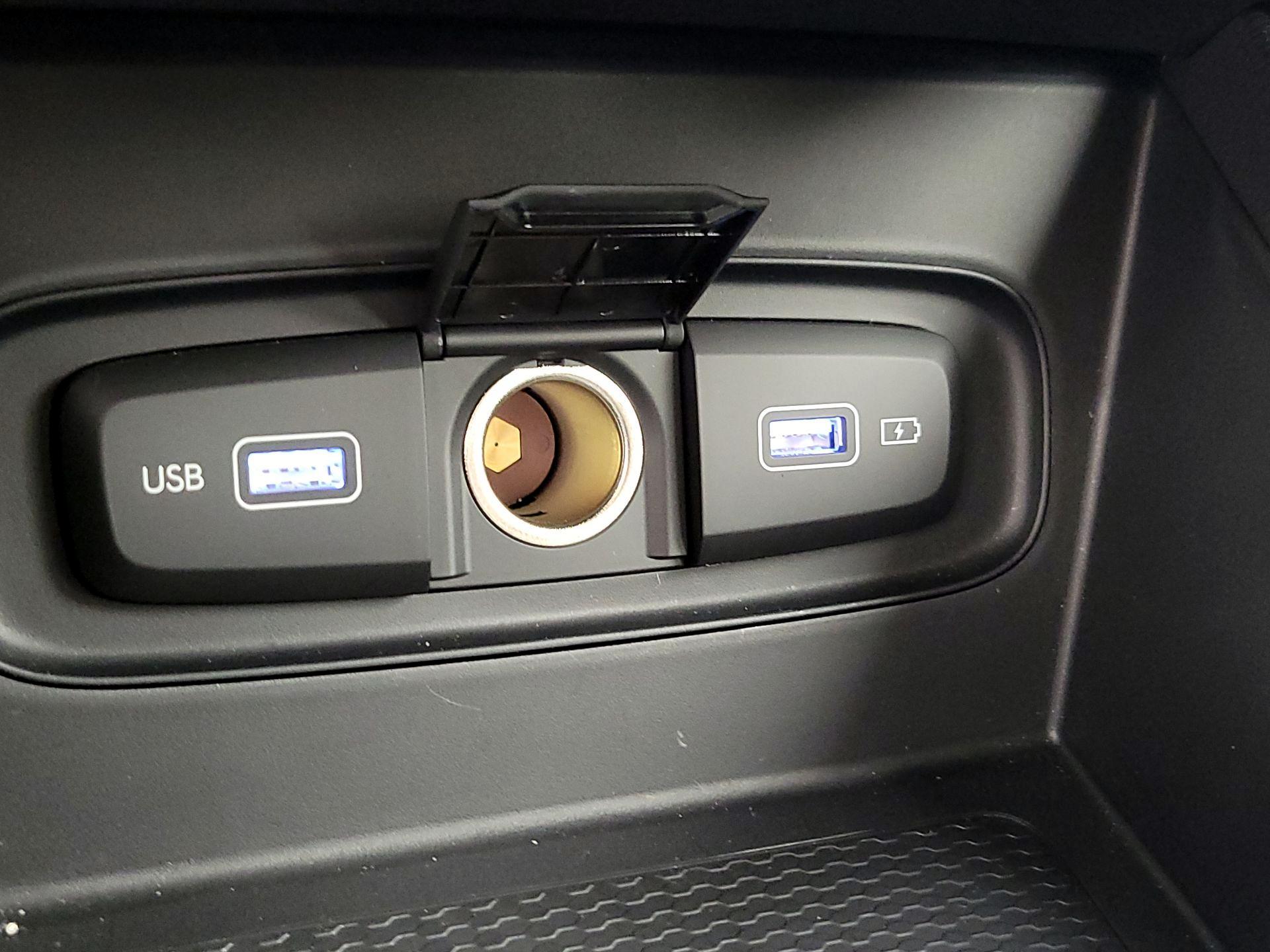 Thumbnail: 2022 Hyundai Venue - 18