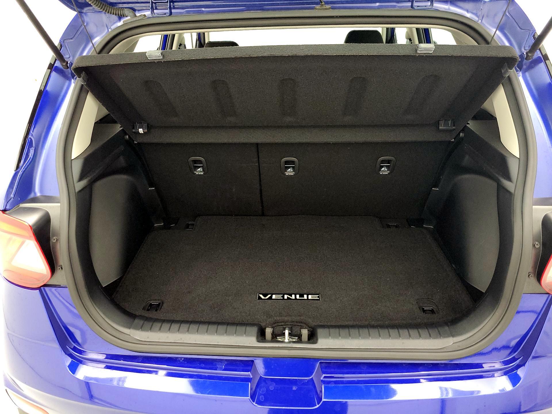 Thumbnail: 2022 Hyundai Venue - 20