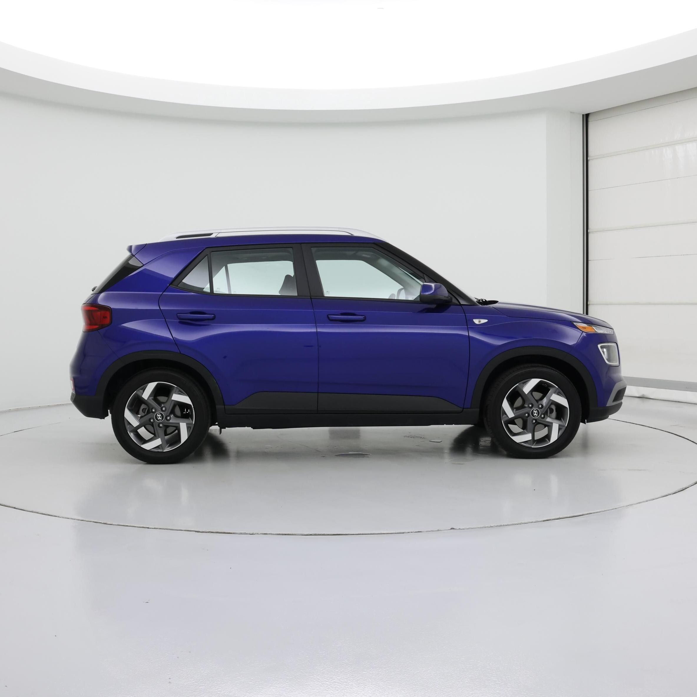 Thumbnail: 2022 Hyundai Venue - 7