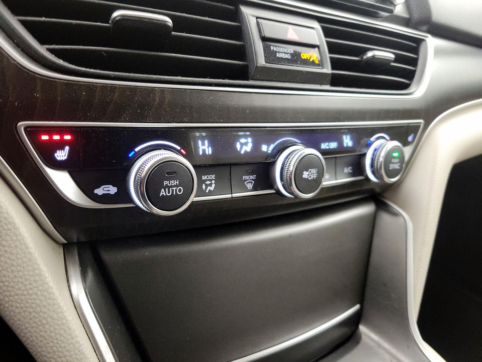 Thumbnail: 2018 Honda Accord - 16