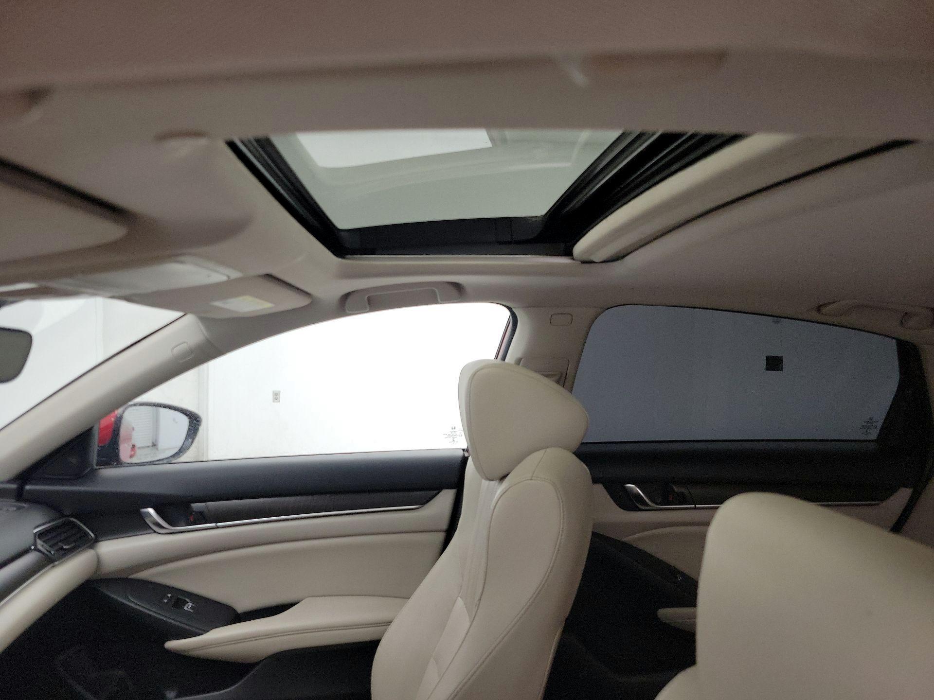 Thumbnail: 2018 Honda Accord - 19