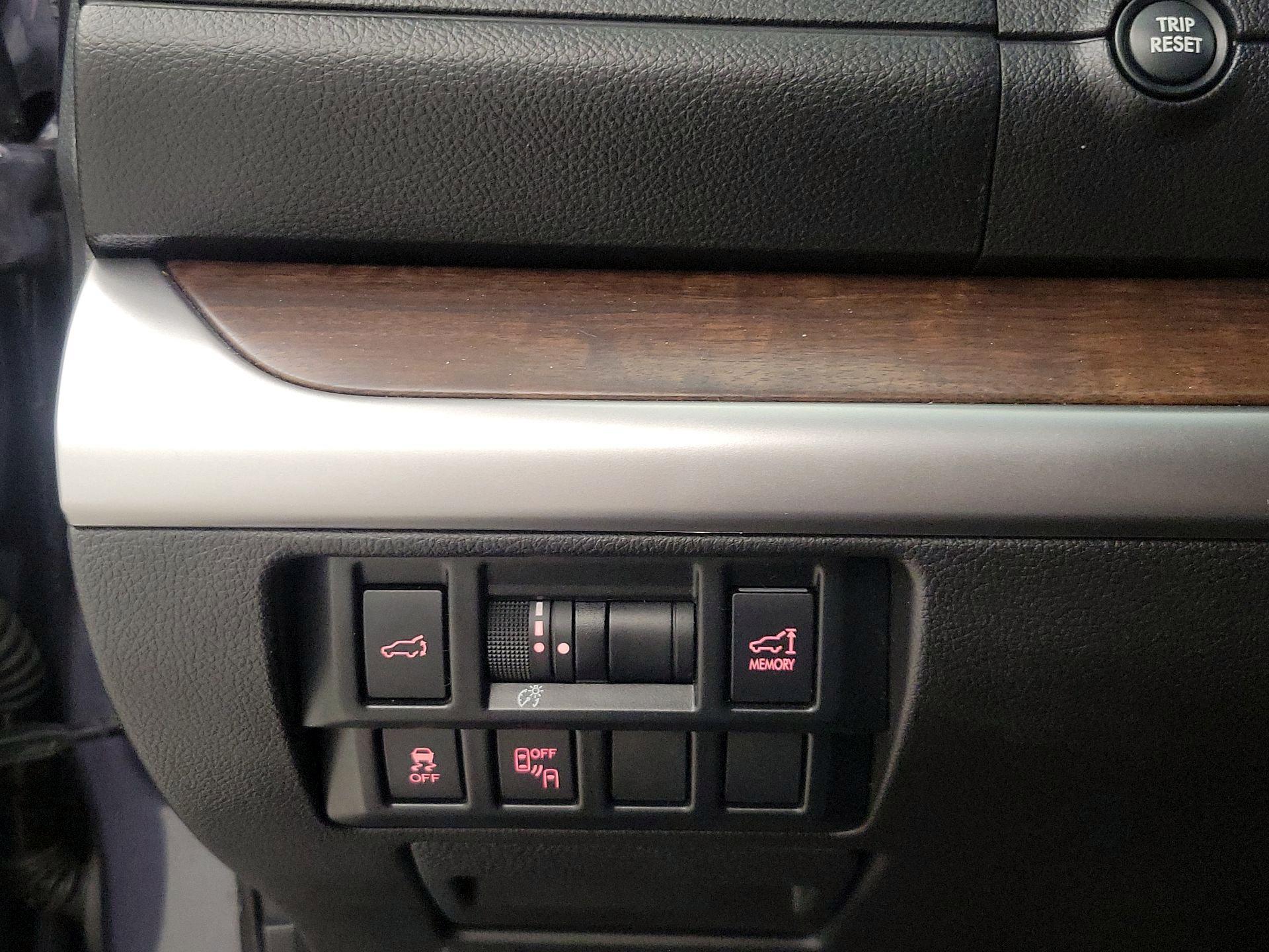 Thumbnail: 2015 Subaru Outback - 13