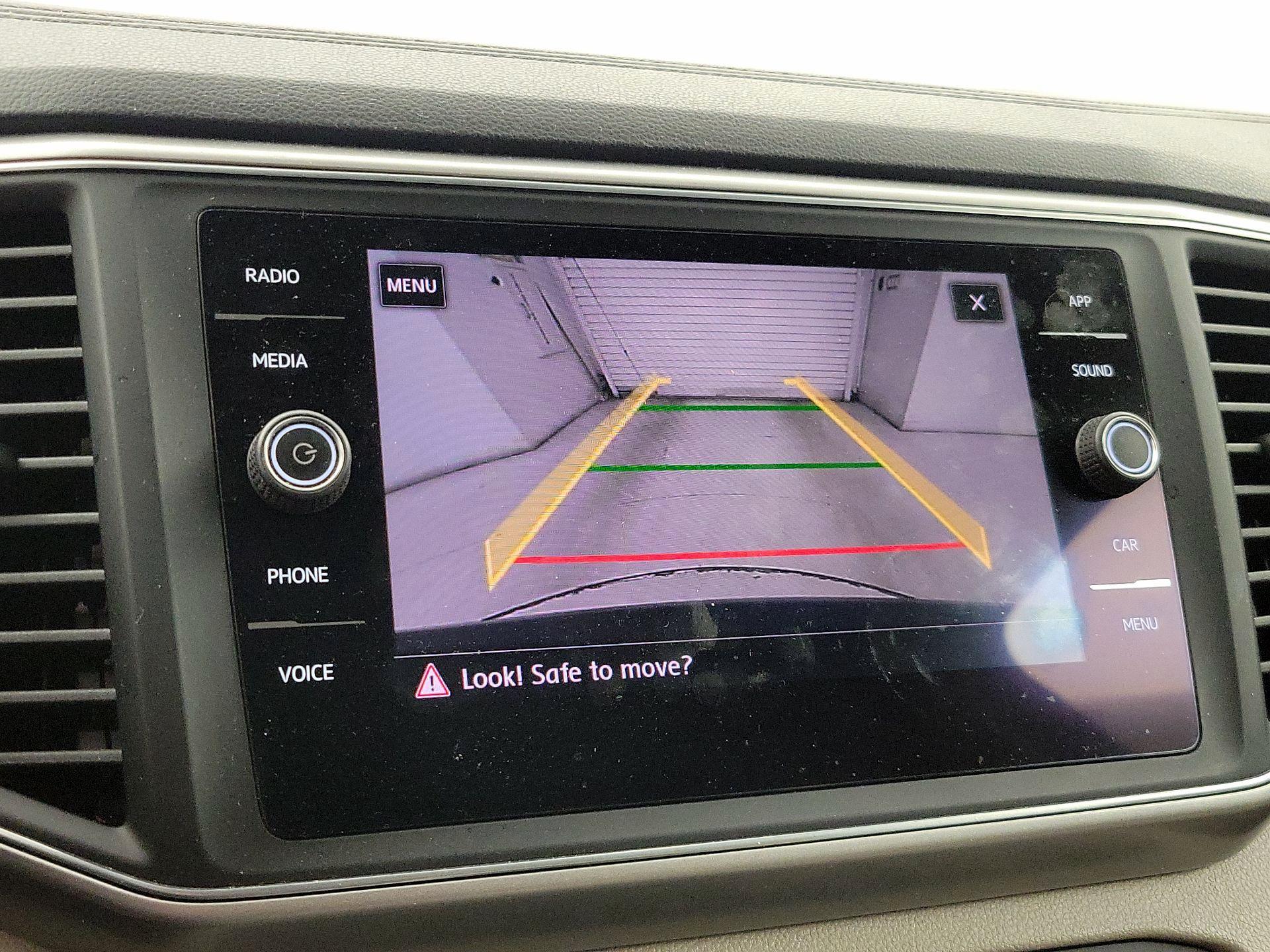 Thumbnail: 2018 Volkswagen Atlas - 14