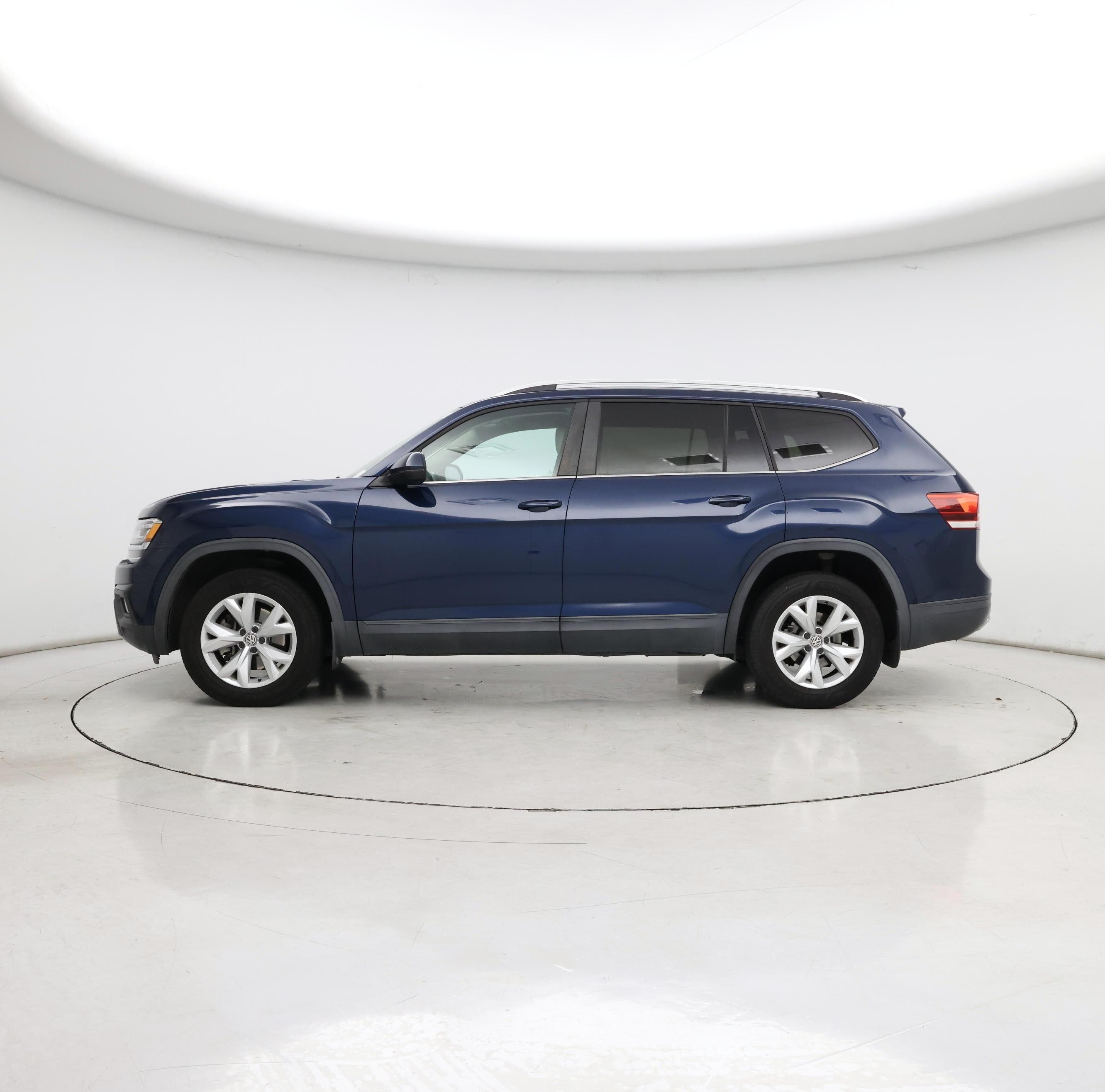 Thumbnail: 2018 Volkswagen Atlas - 3